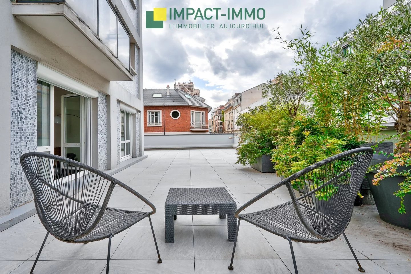 EXCEPTIONNEL 3 PIECES AVEC TERRASSE DE 121m² CAVE PARKING