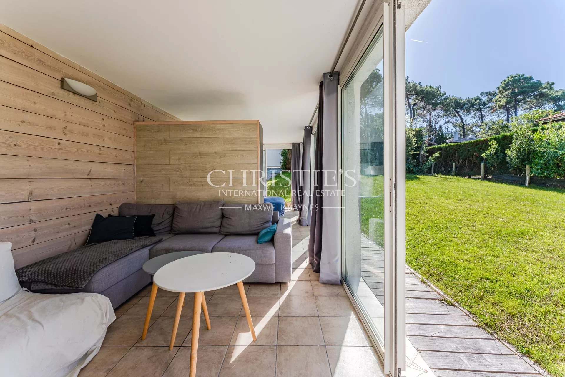 6 Bedroom Villa/Townhouse's Image 10