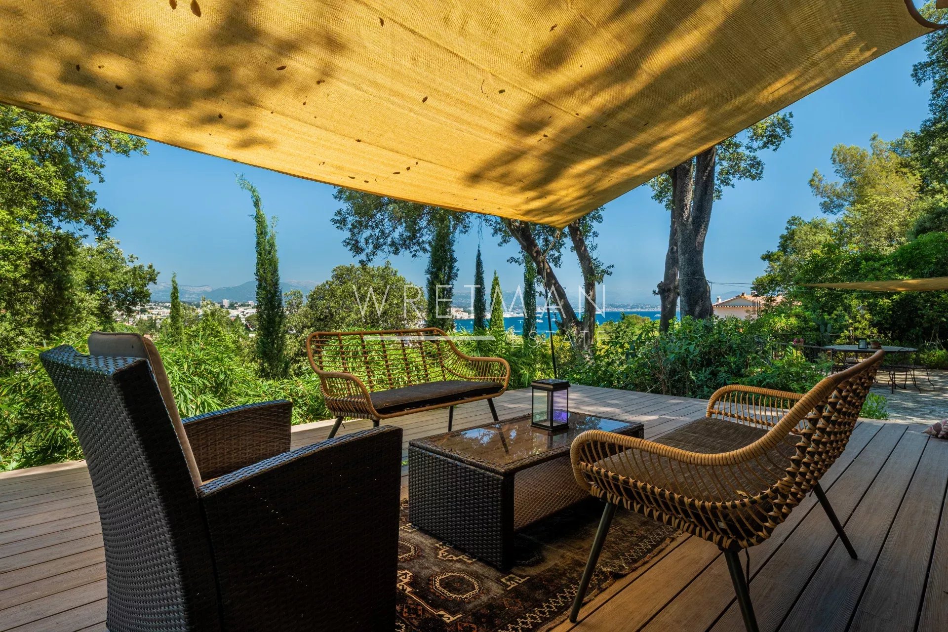 Appartement 4 pièces avec vue mer - Antibes Salis