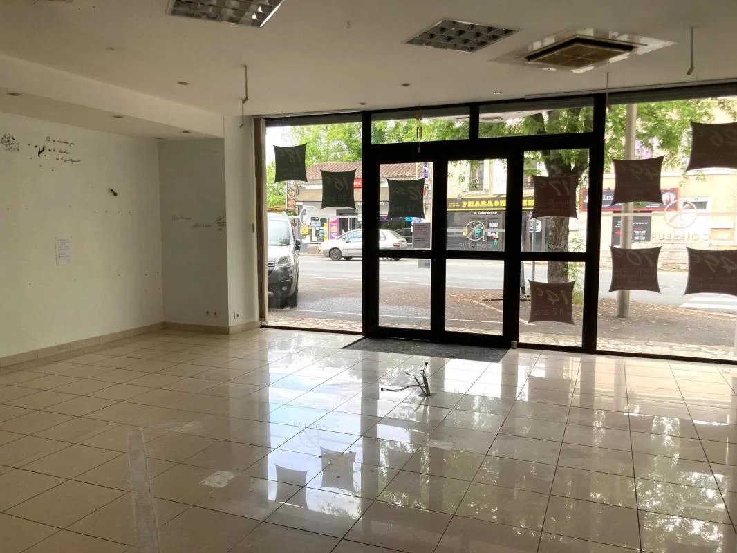 Location Commerce Coulounieix-Chamiers