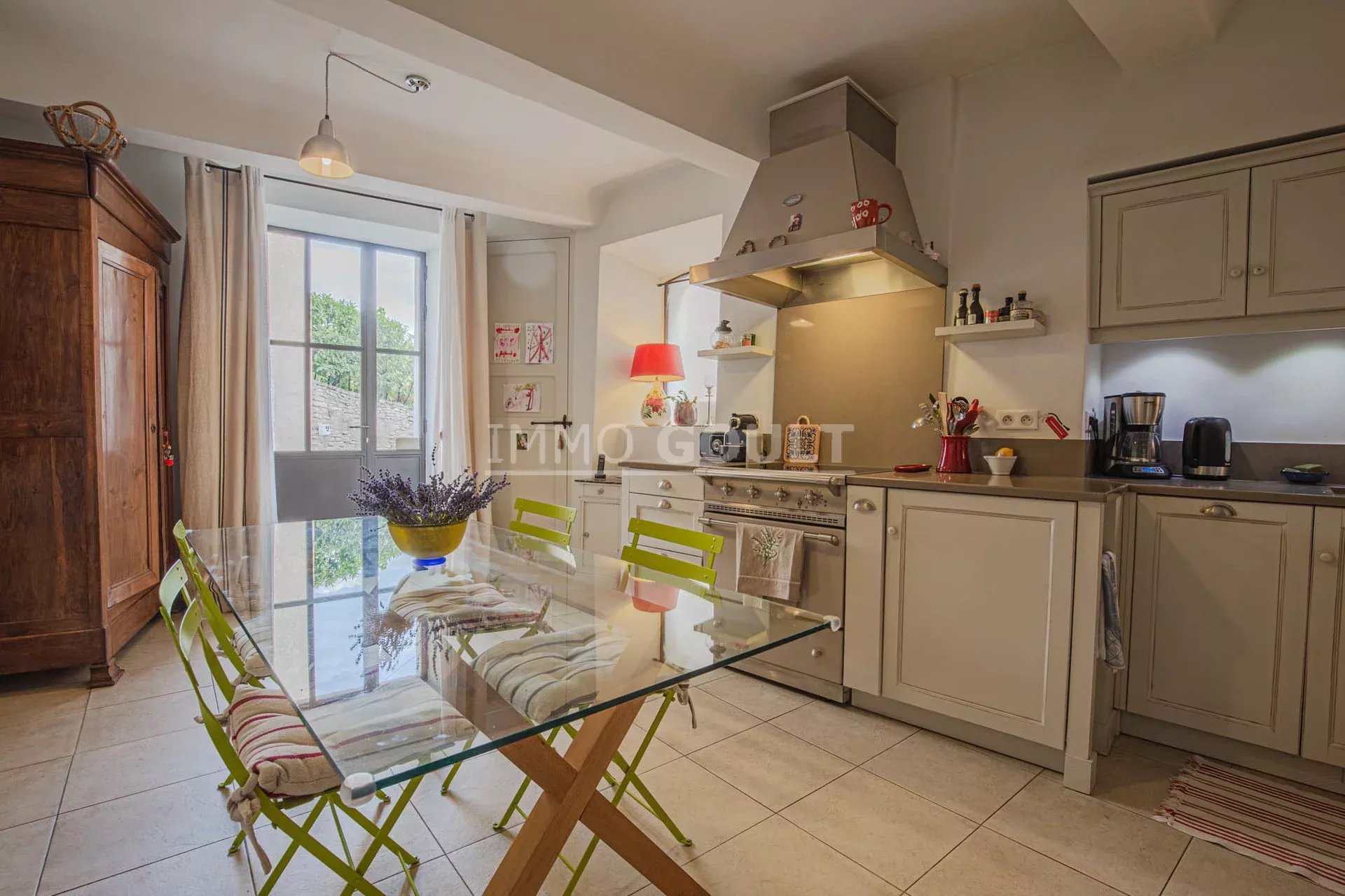 Agence immobilière de 