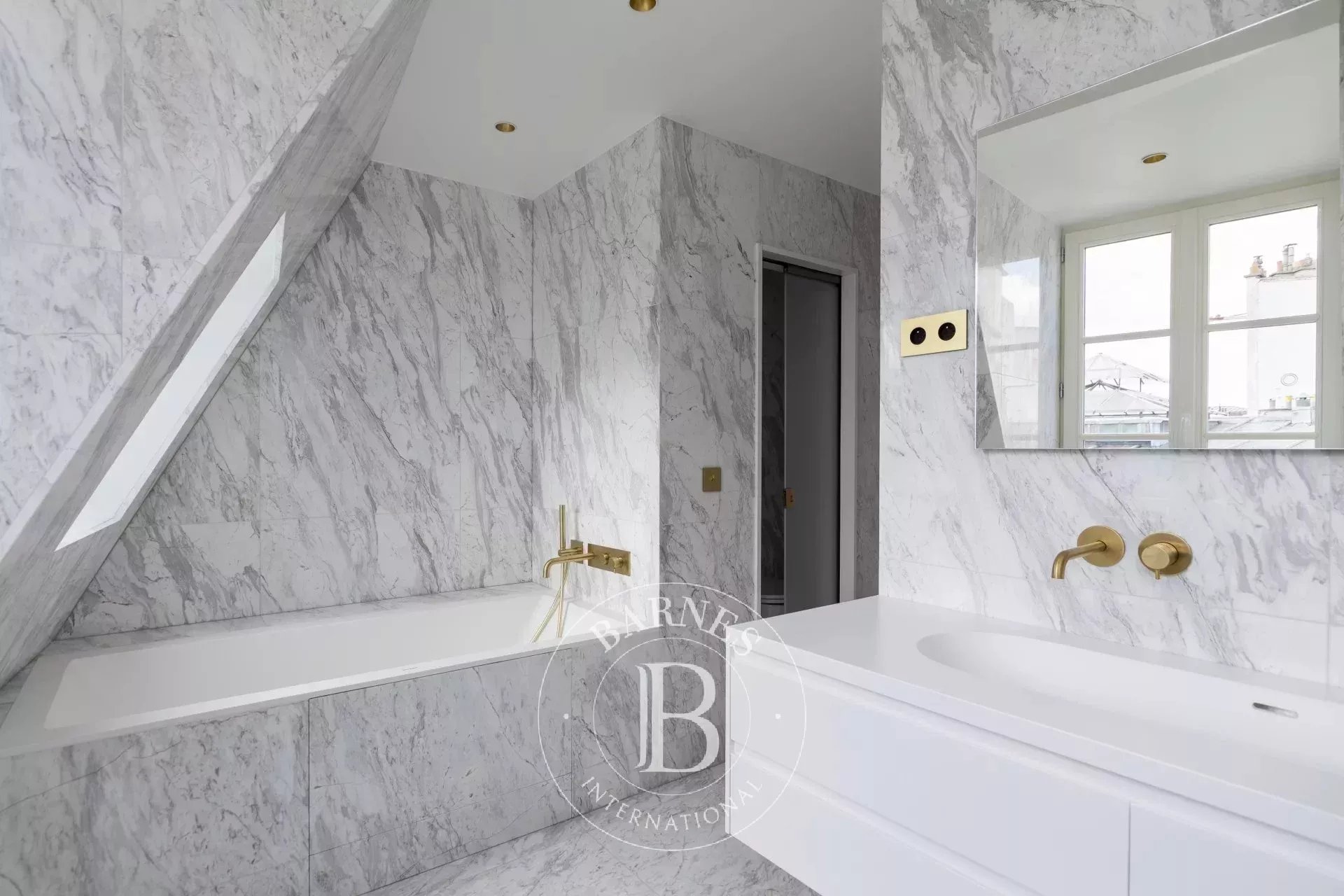 Daire Paris 8ème - picture 11