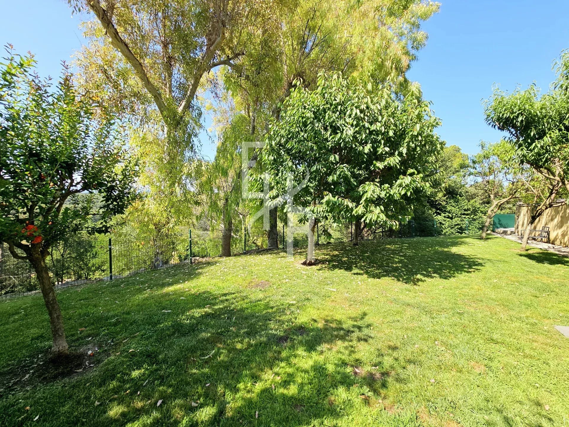 Villa 8 P, vue panoramique à Vallauris