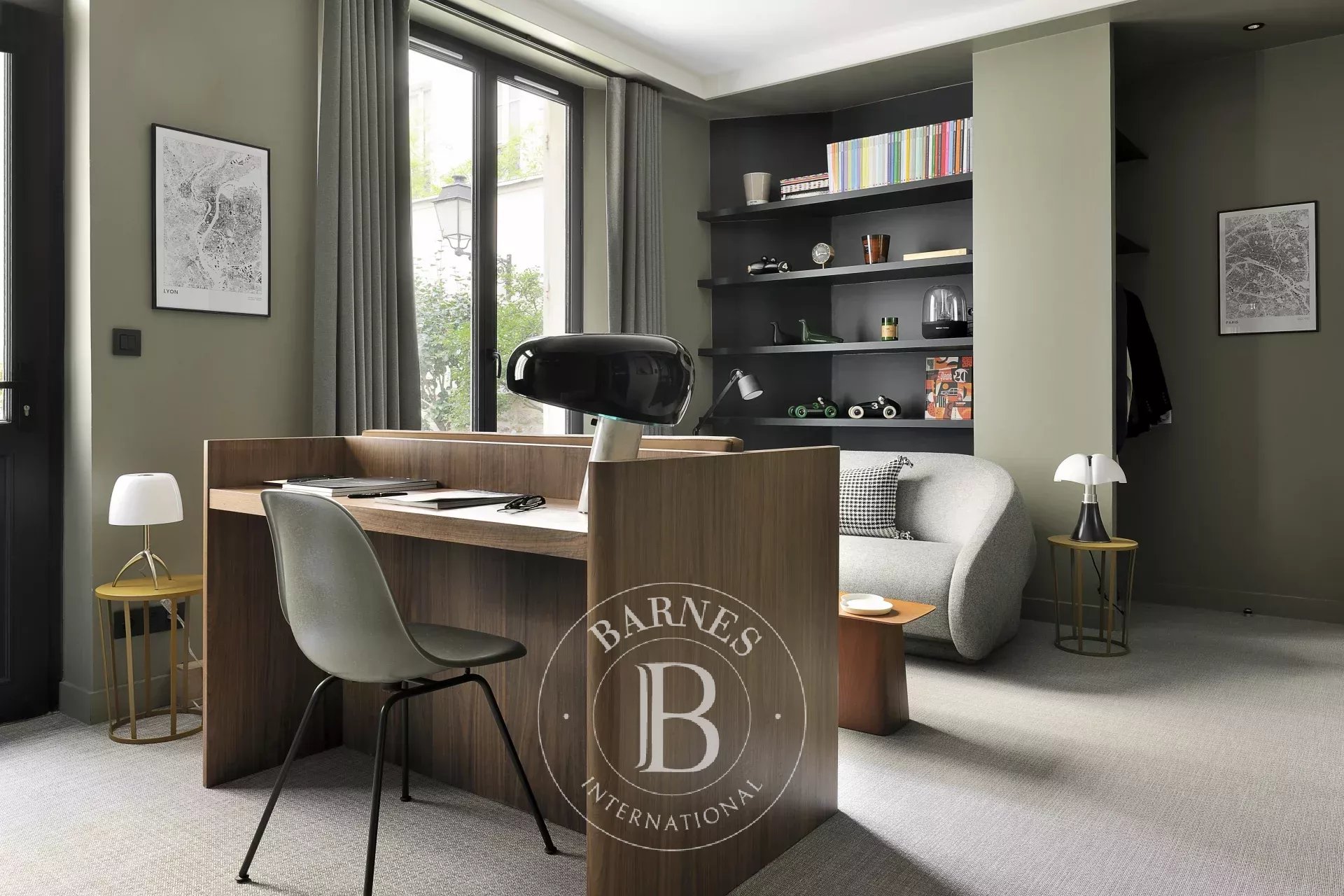 EXCLUSIVE - PARIS 75008 - Arc de Triomphe / George V - 1-bed apartment - Sold furnished