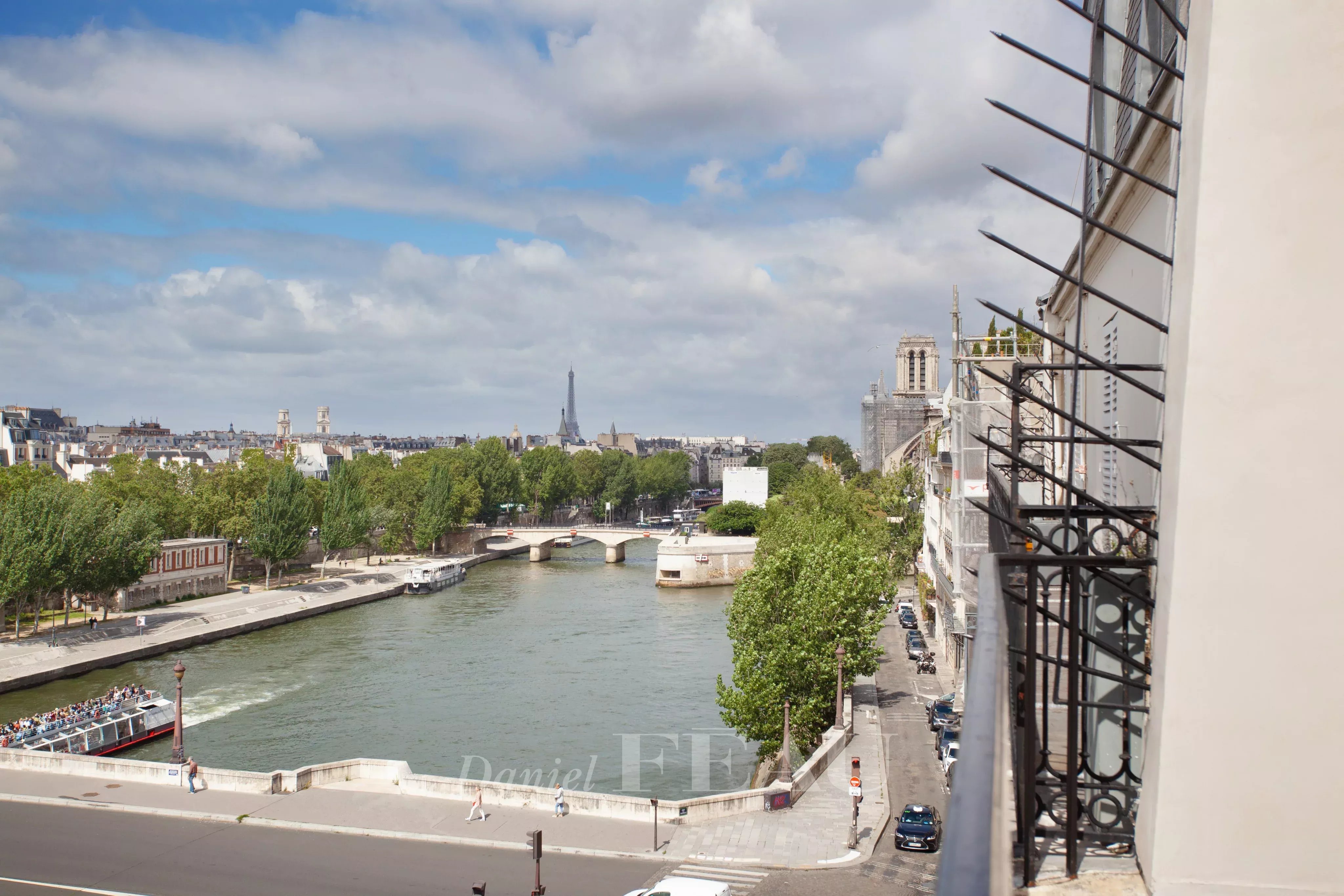 Rental Apartment Paris 4th
