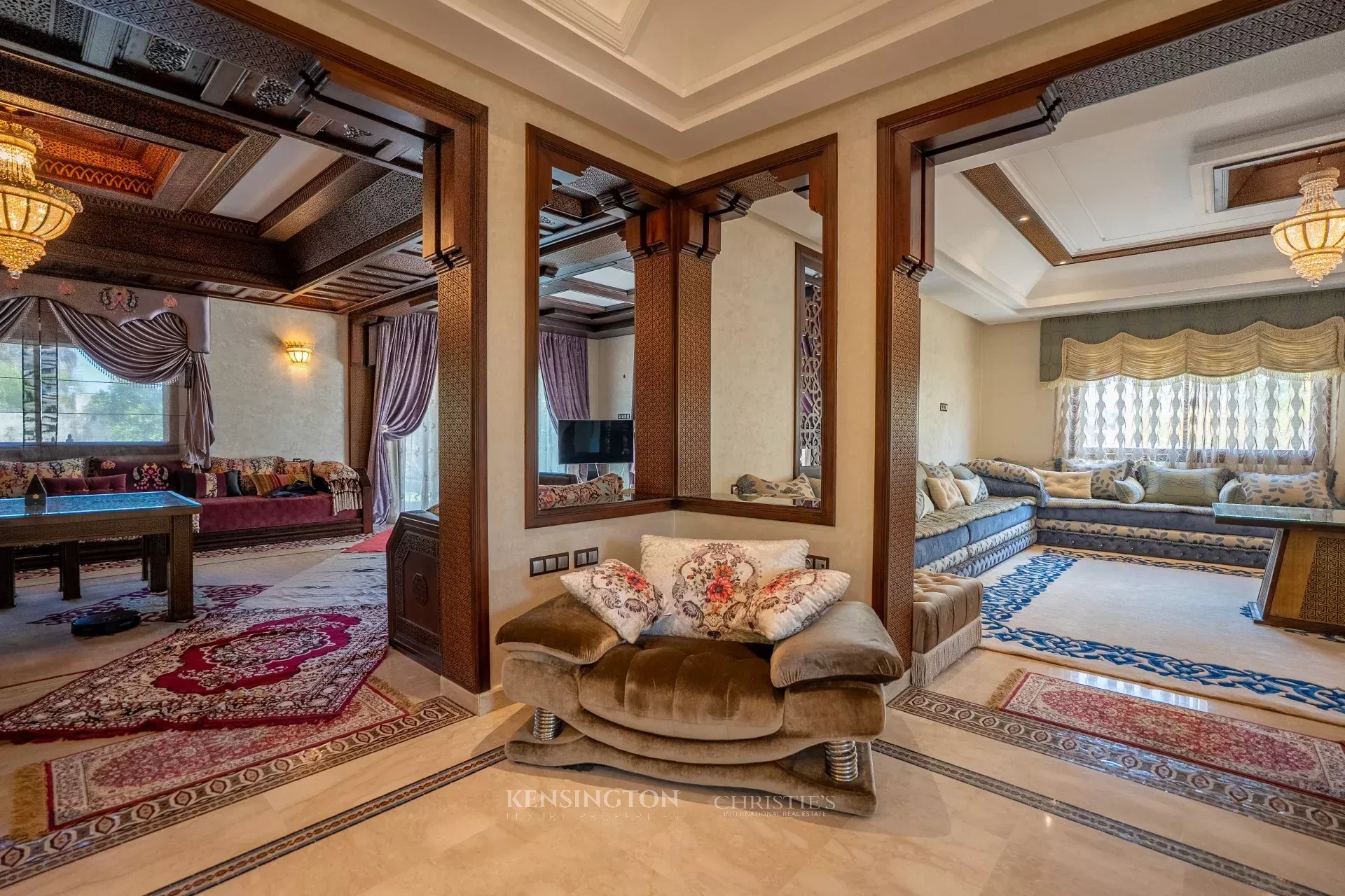 6 Bedroom Villa/Townhouse's Image 7