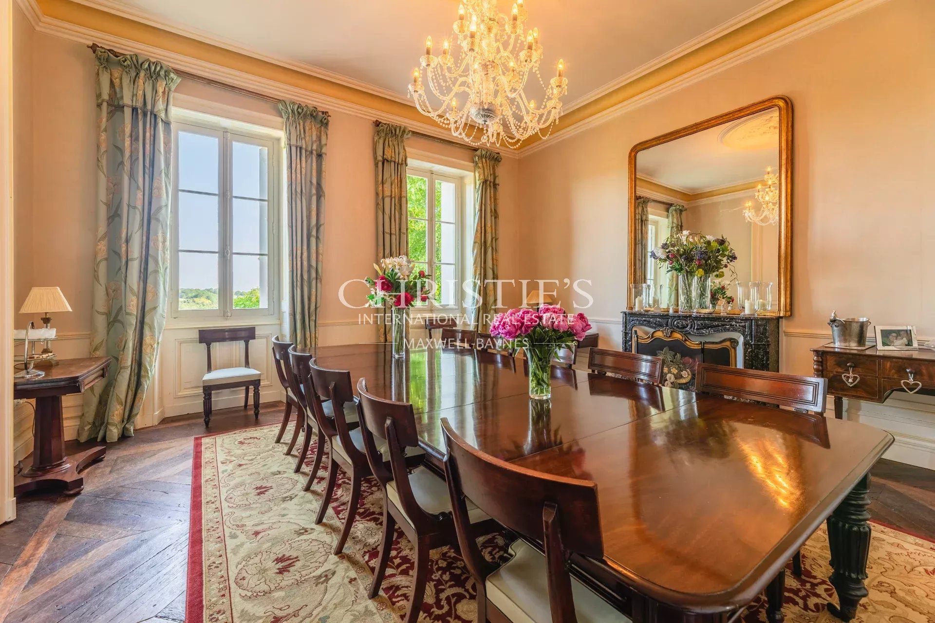 7 Bedroom Chateau's Image 4