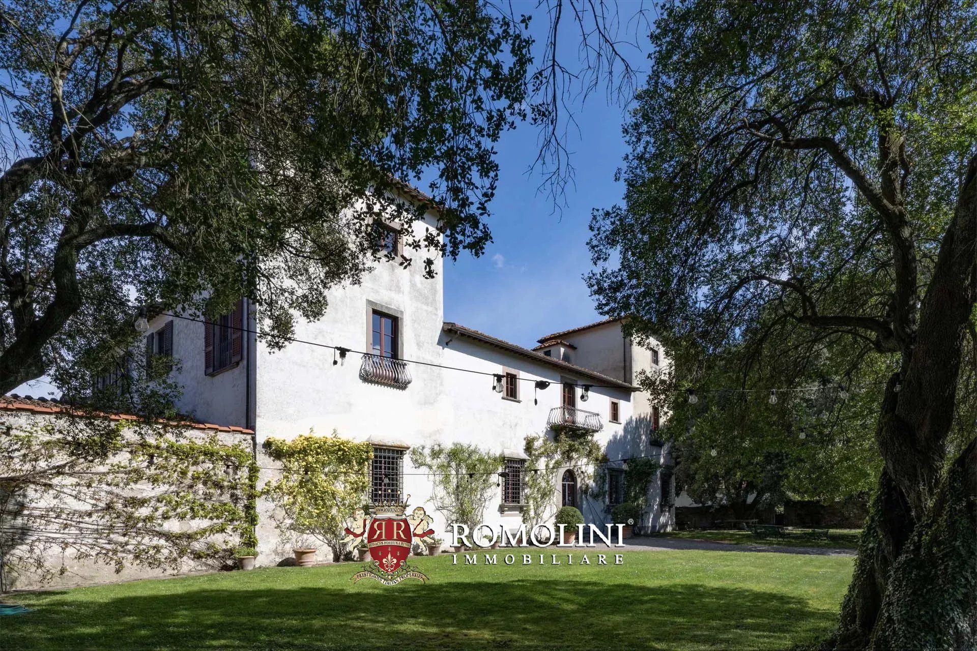 27 Bedroom Vineyard's Image 24