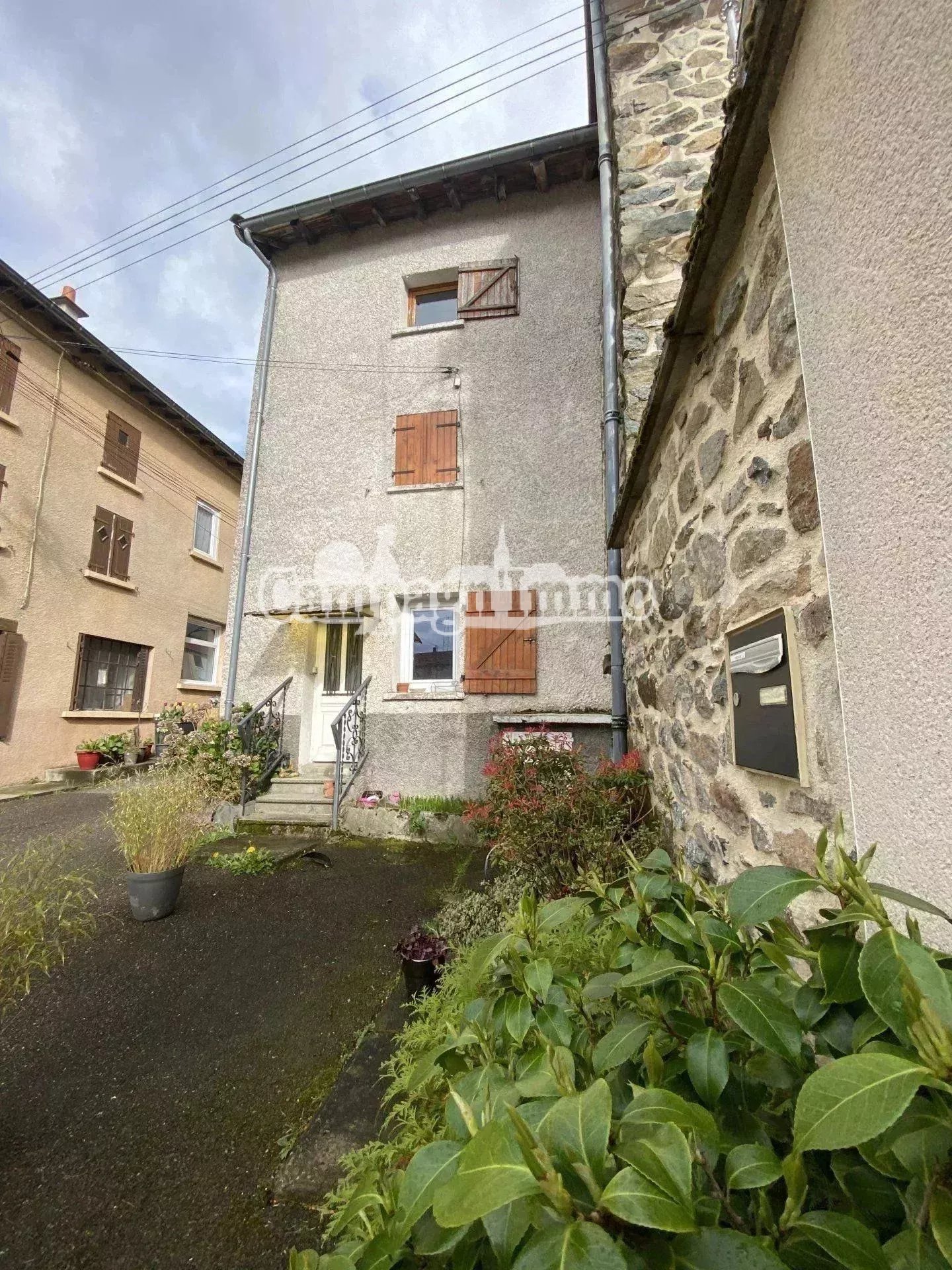 Agence immobilière de 