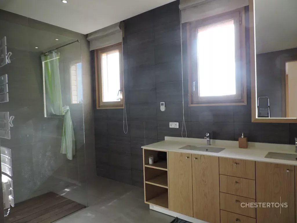 Image of Villa - 4 Bedrooms for Sale in Casablanca-Casablanca-Morocco, Image 30