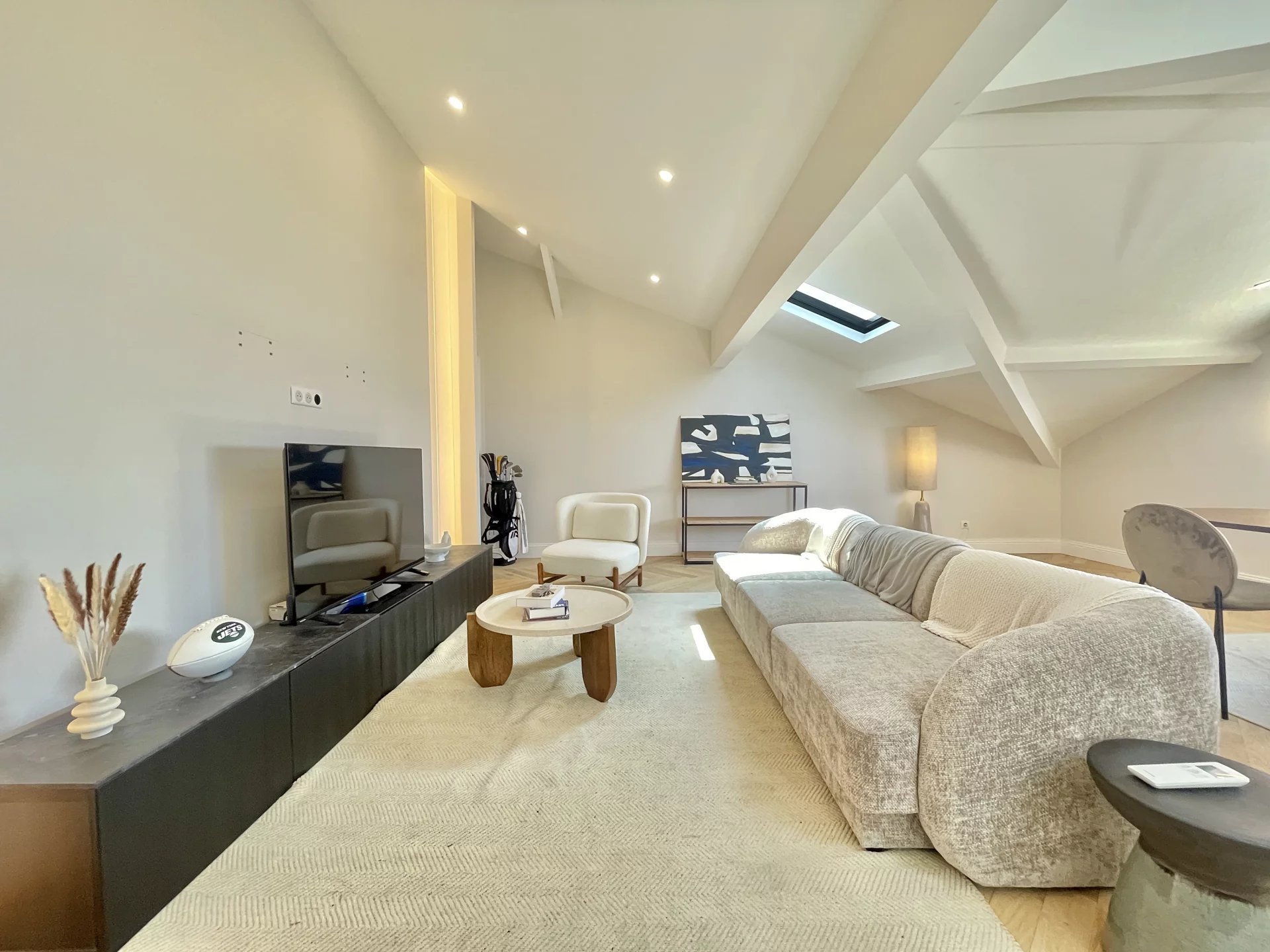 Appartement d’exception – Vue Mer & Îles de Lérins