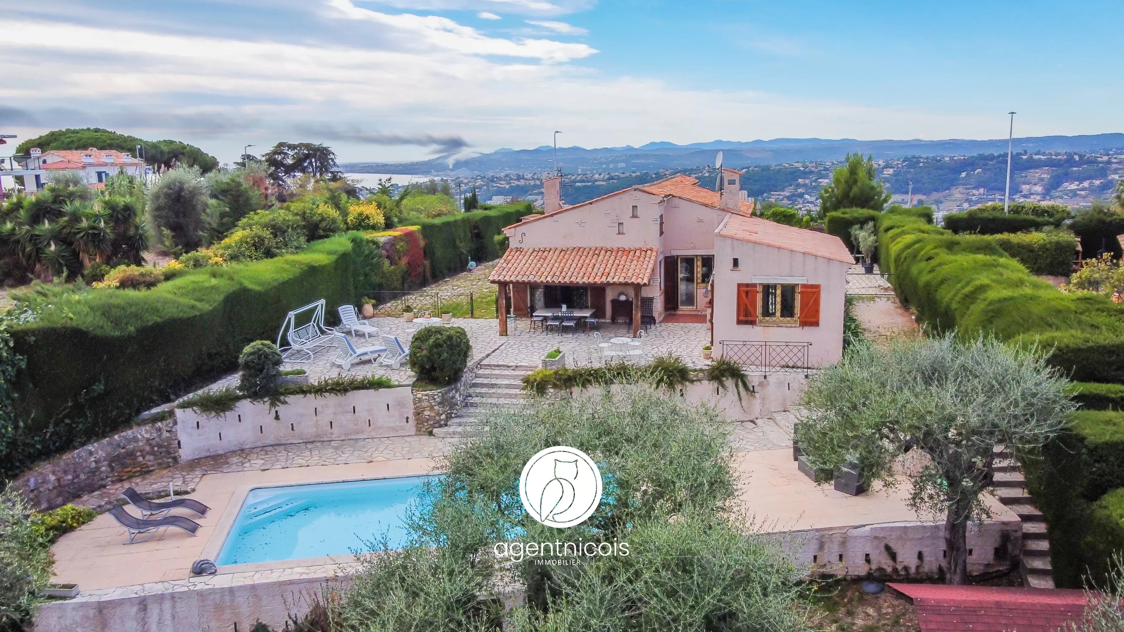 Agence immobilière de 