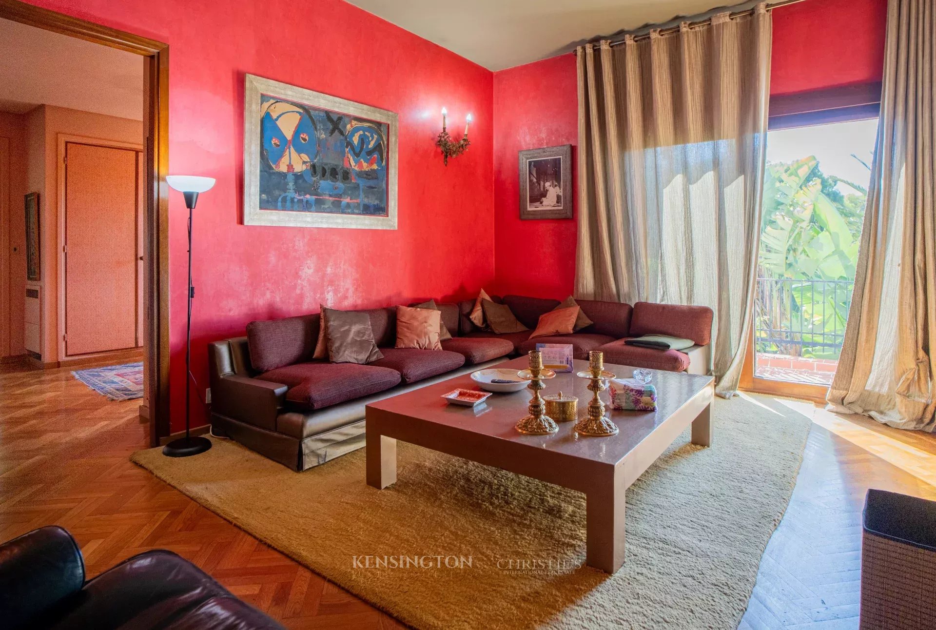 6 Bedroom Villa/Townhouse's Image 20