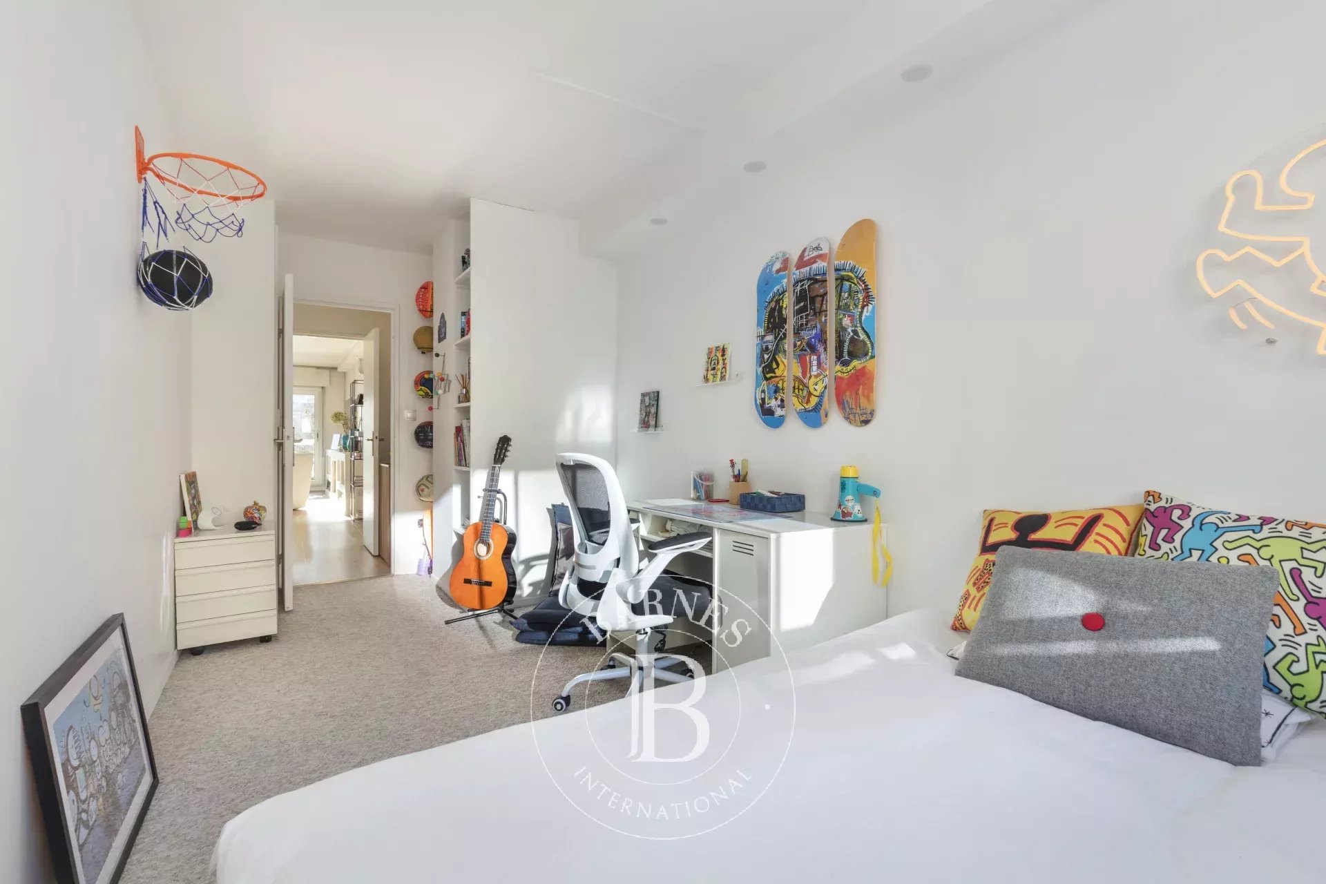Courbevoie  - Appartement 5 Pi&egrave;ces 3 Chambres - picture 9