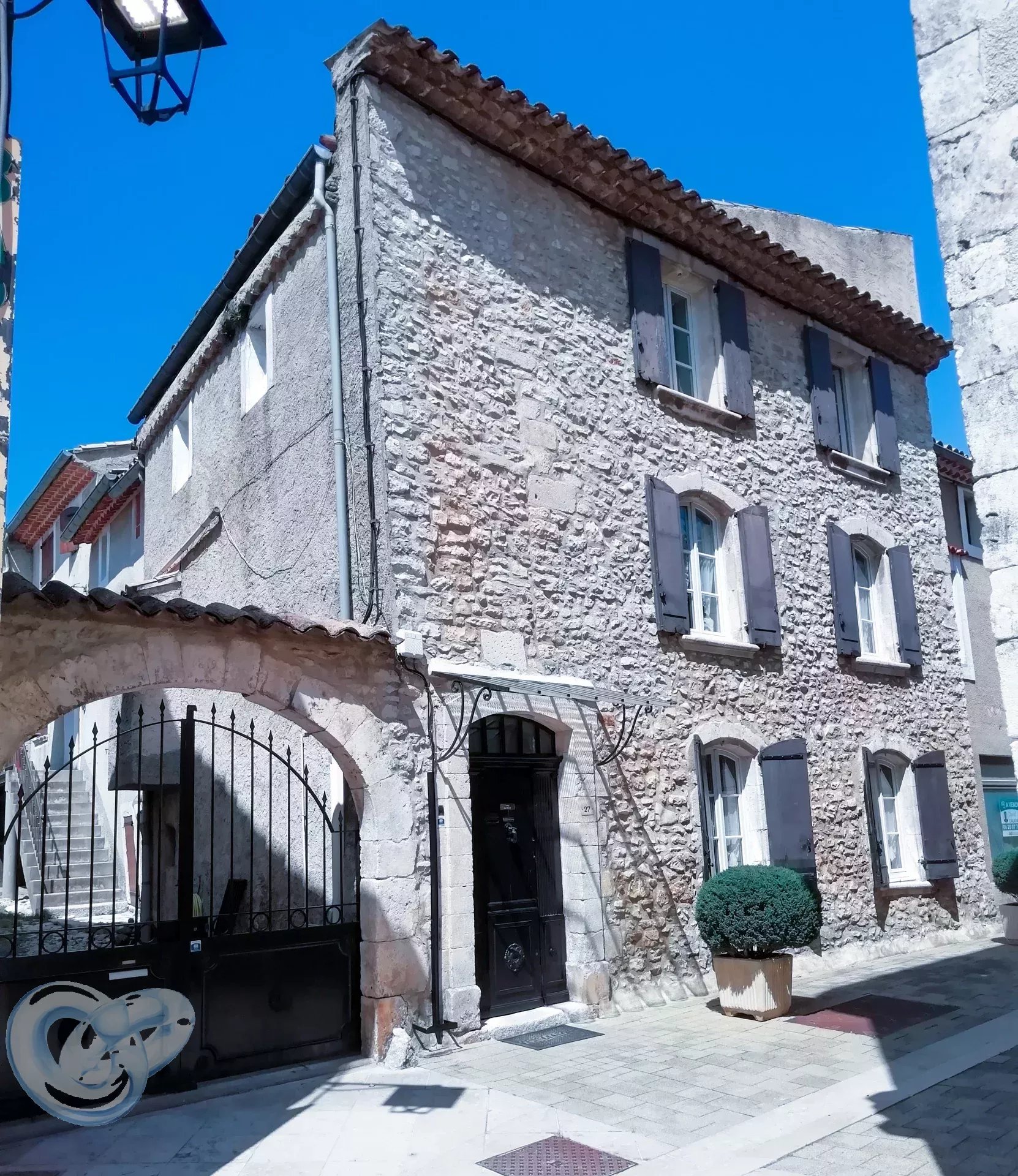 Agence immobilière de 