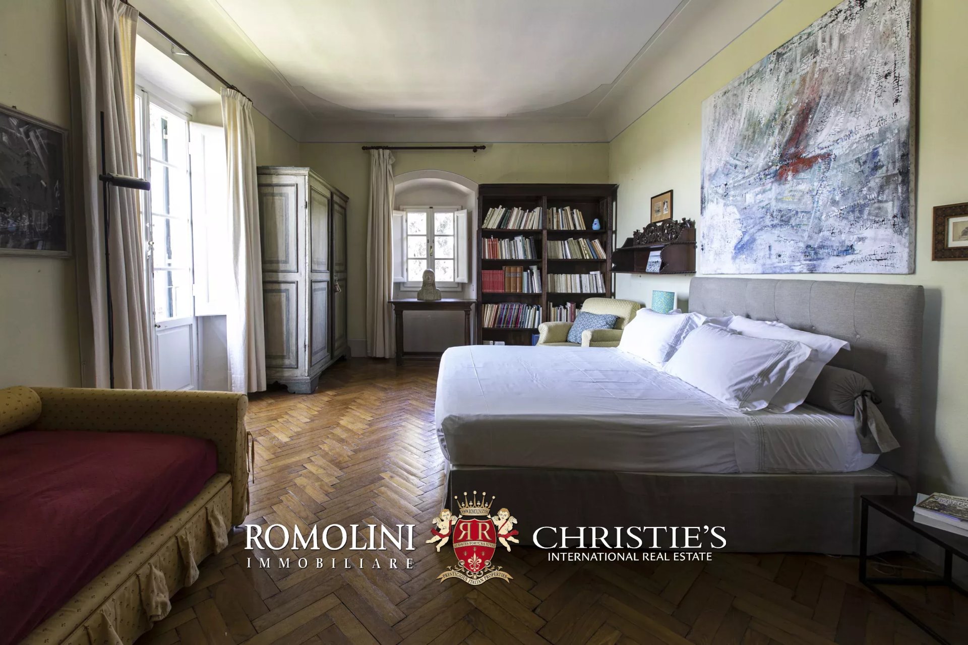 7 Bedroom Villa/Townhouse's Image 36