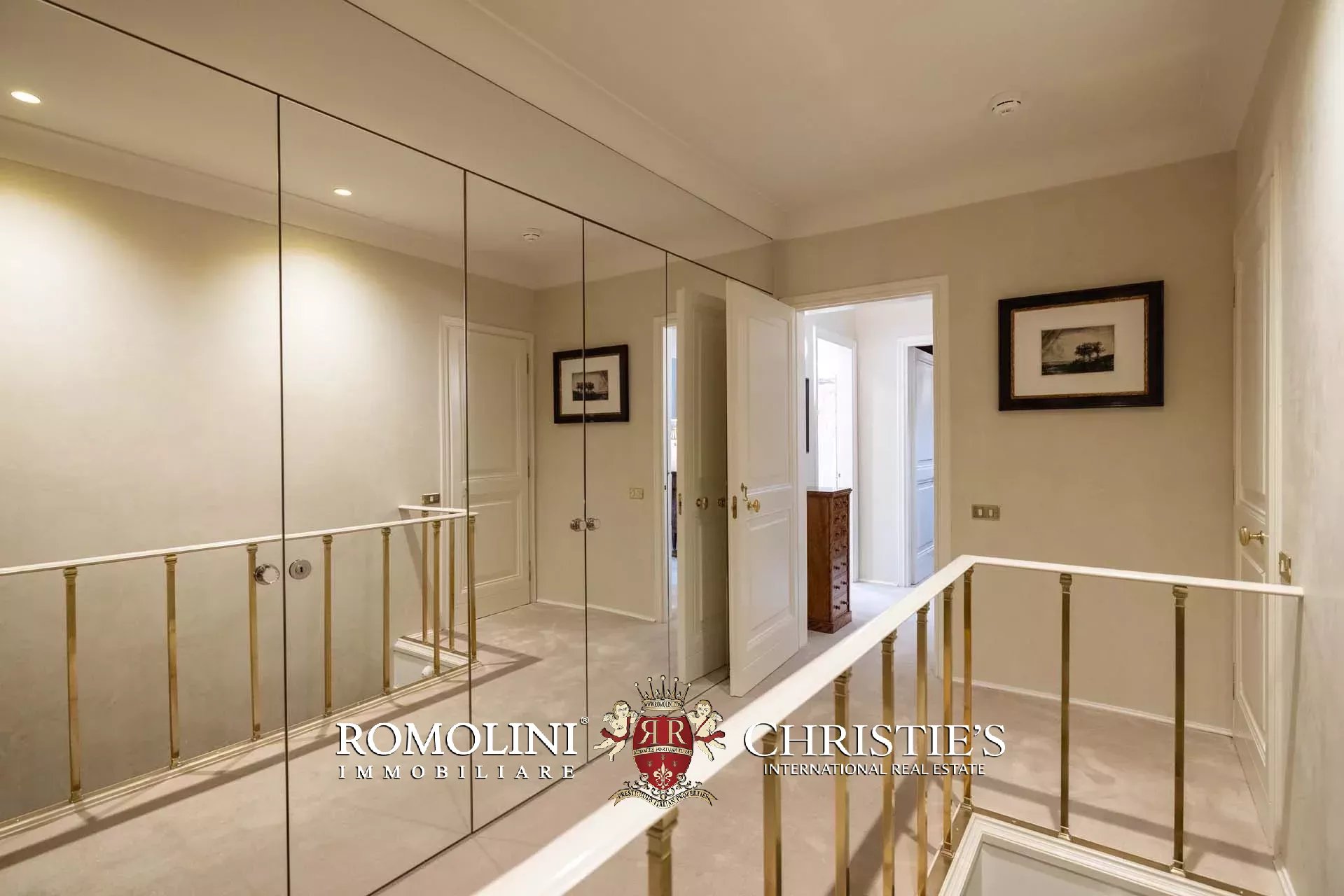 16 Bedroom Villa/Townhouse's Image 36