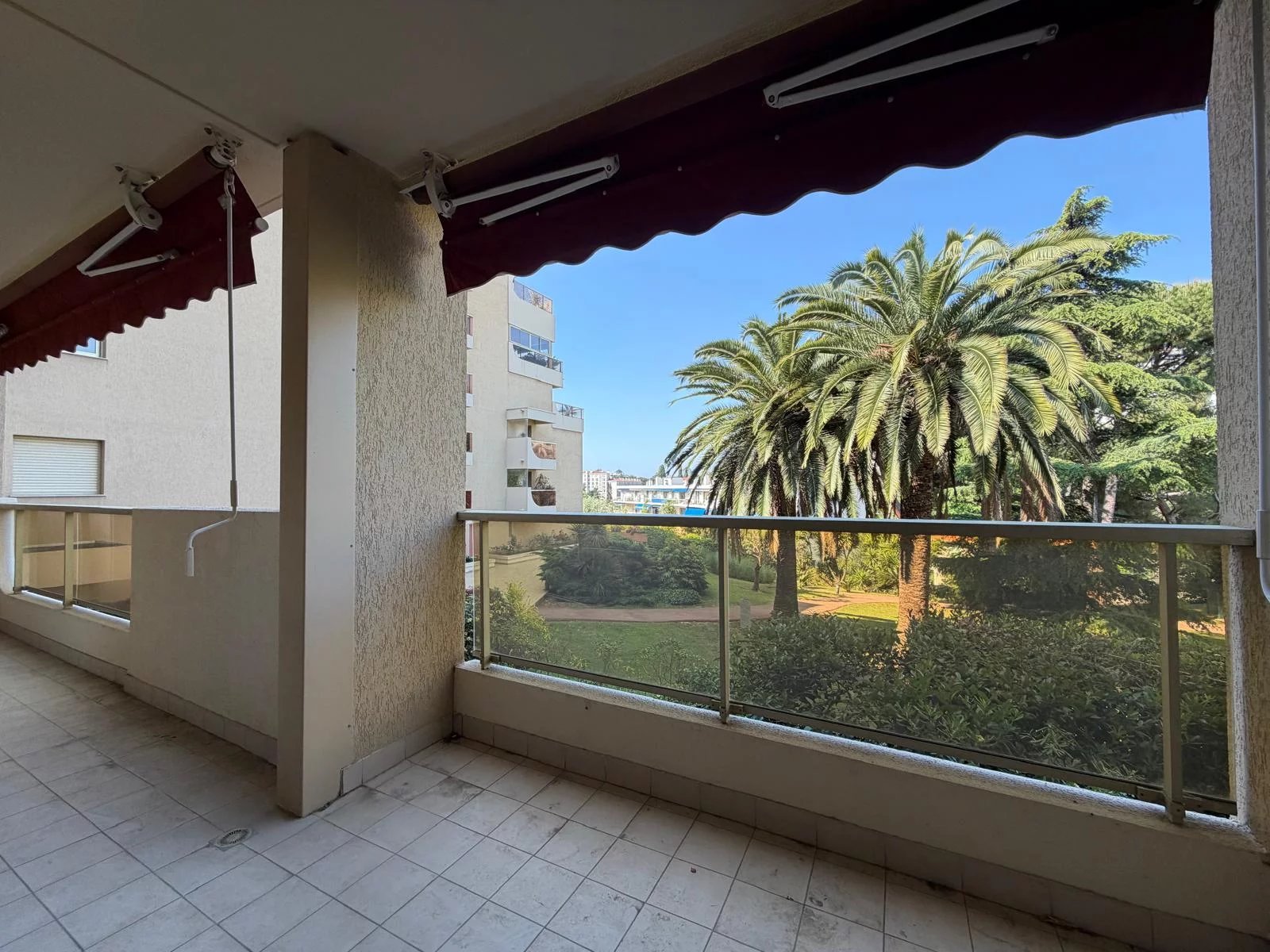 Nice Ouest – 2 pièces avec terrasse
