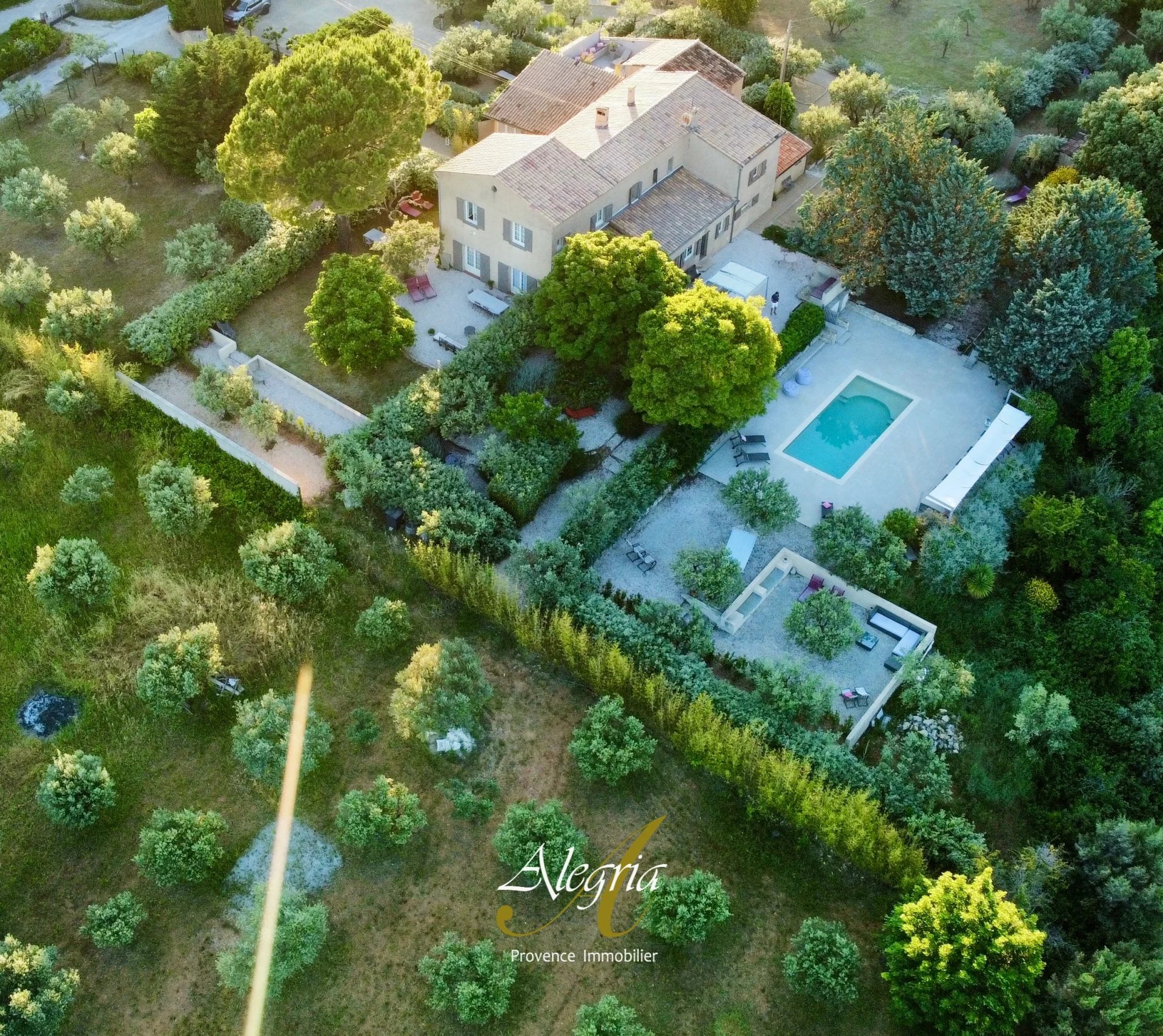 Agence immobilière de 
