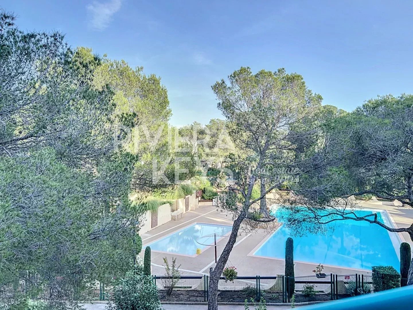 SAINT-RAPHAËL – Les Jardins de Jade: 3-romsleilighet med terrasse, basseng og garasje