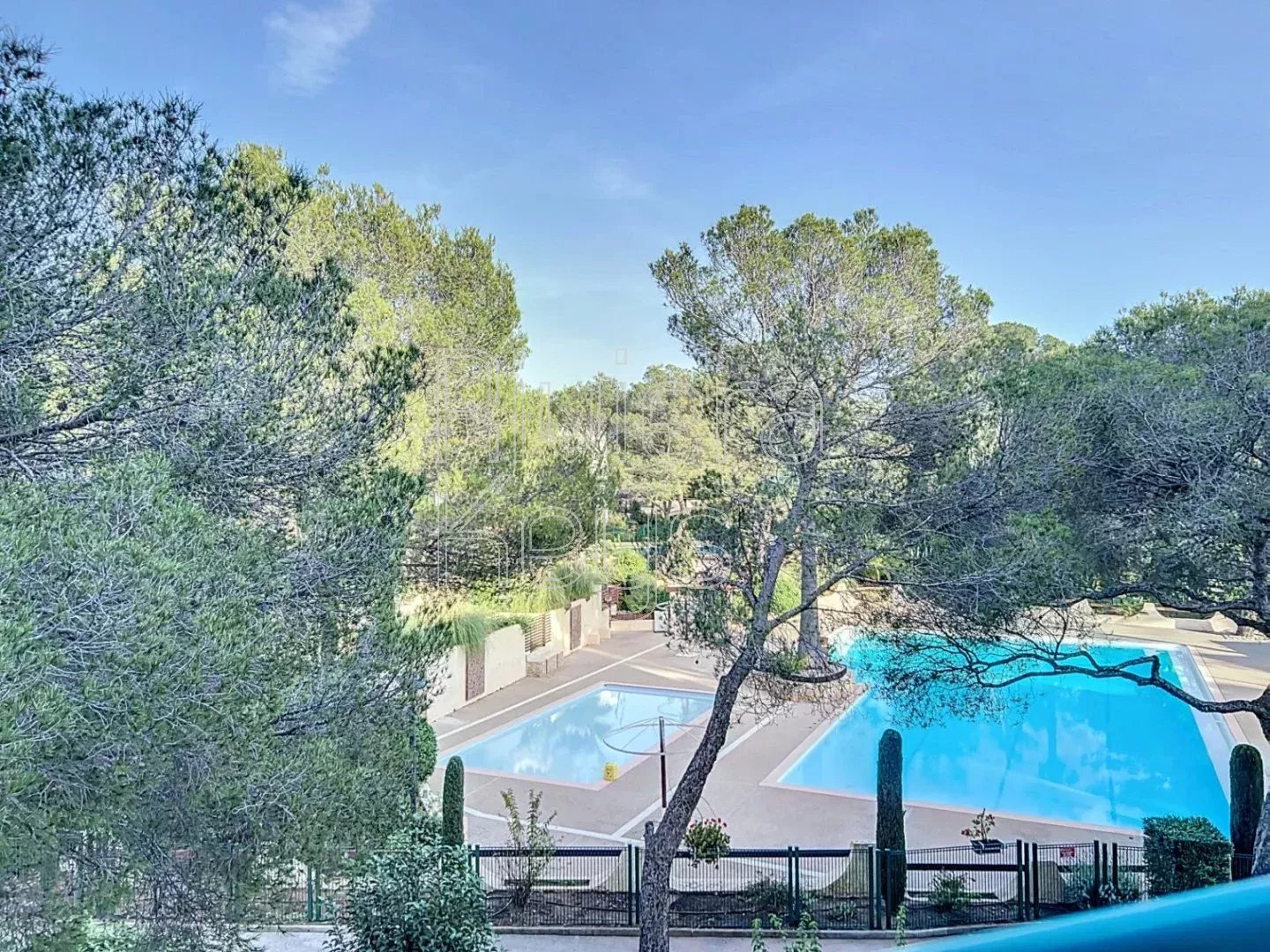 SAINT-RAPHAËL – Les Jardins de Jade: 3-rumslägenhet med terrass, pool och garage