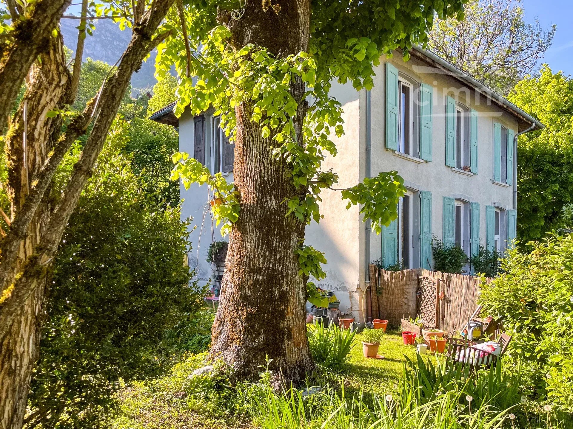Agence immobilière de 