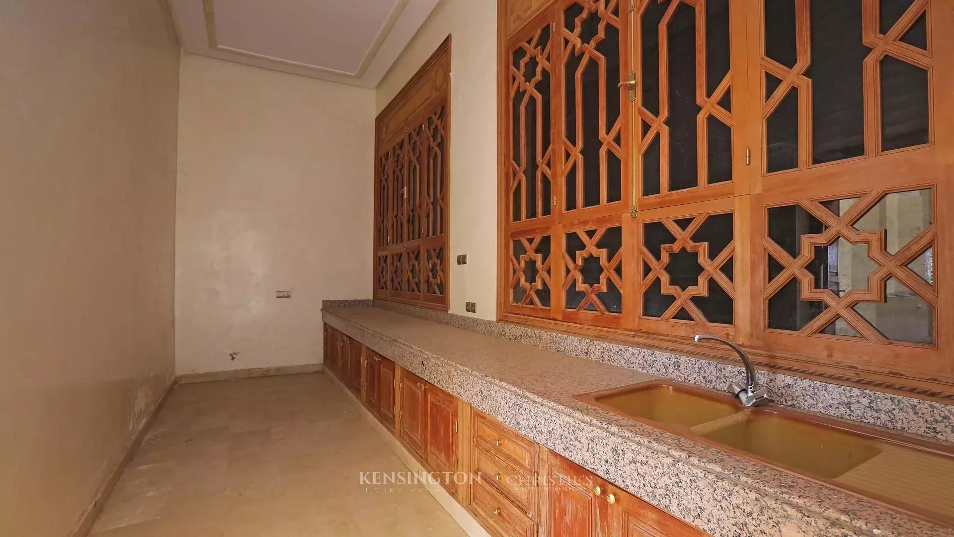 10 Bedroom Villa/Townhouse's Image 29