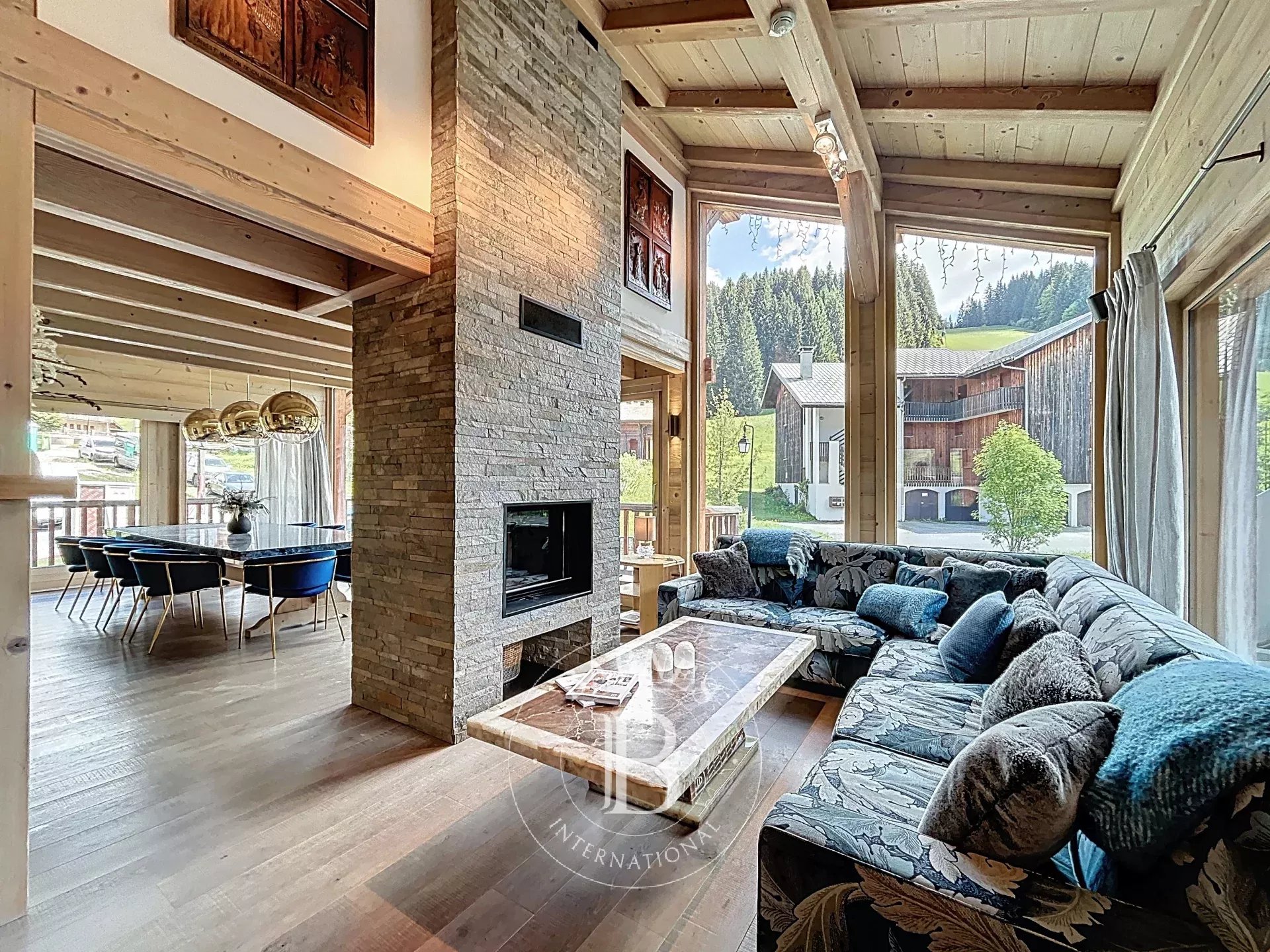 Photo of Les Gets - Chalet - 310 sqm - 6 bedrooms