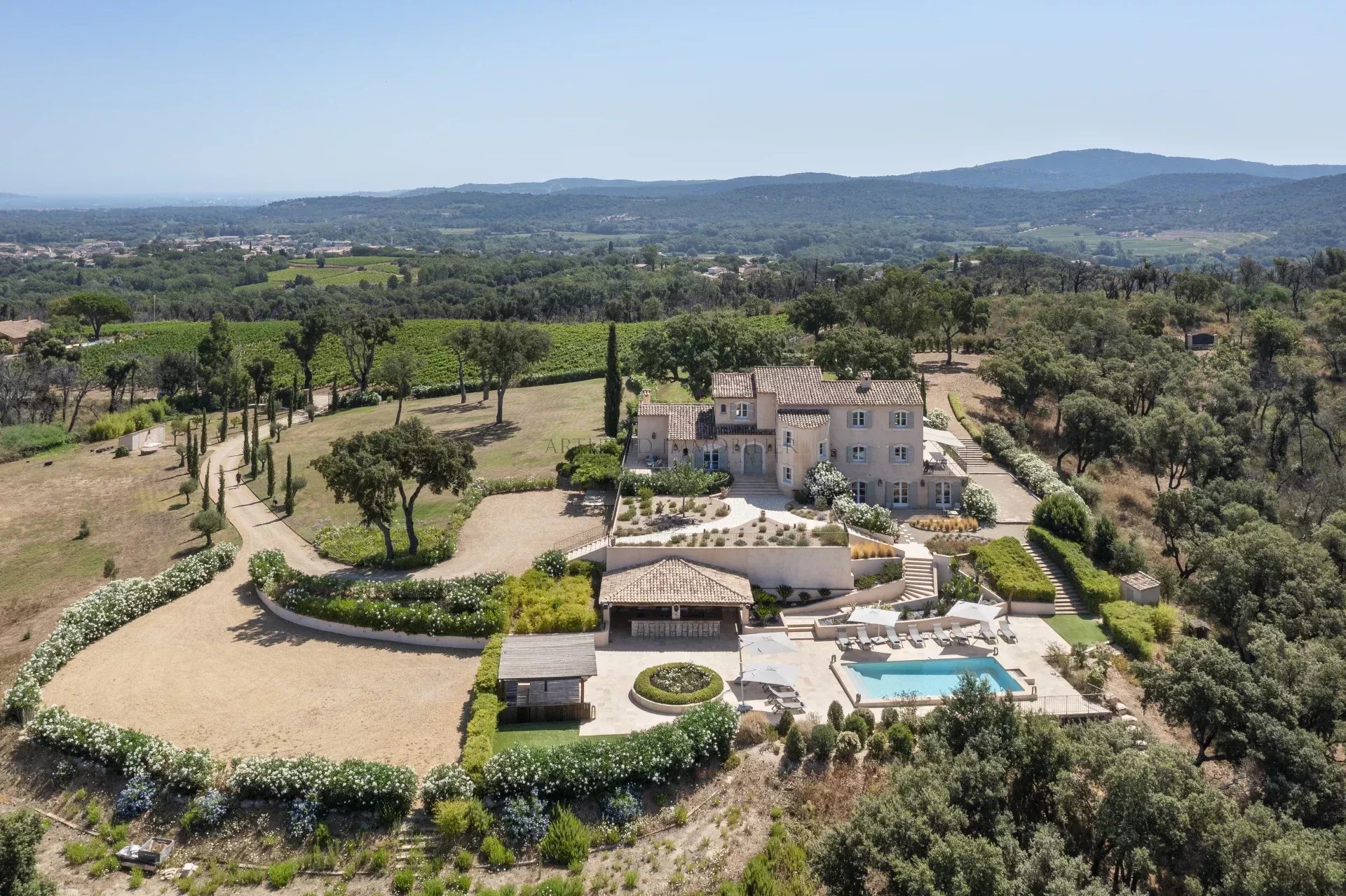 Agence immobilière de 