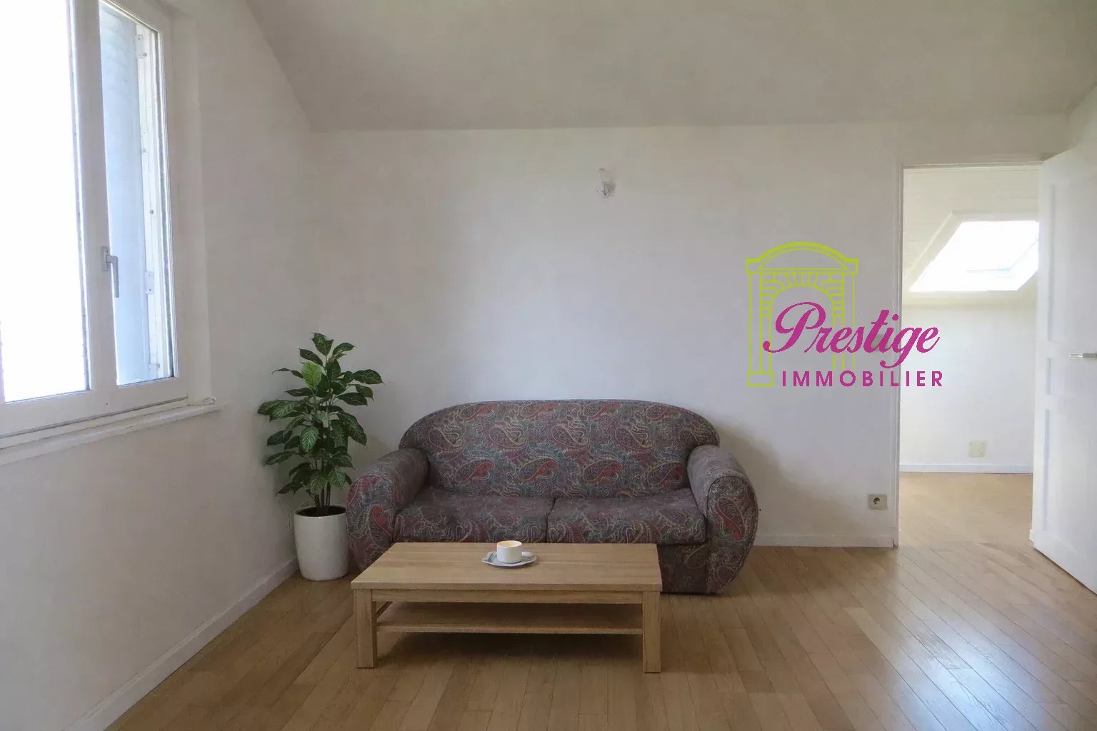 Agence immobilière de 