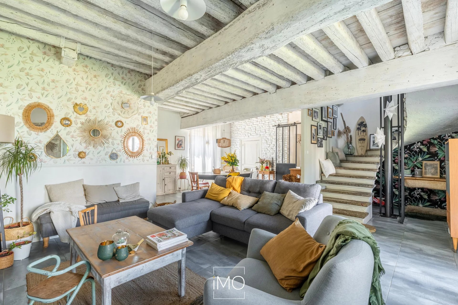 Maison rénovée avec charme de 151 m² – 6 chambres, piscine, atelier et extérieur sans vis-à-vis