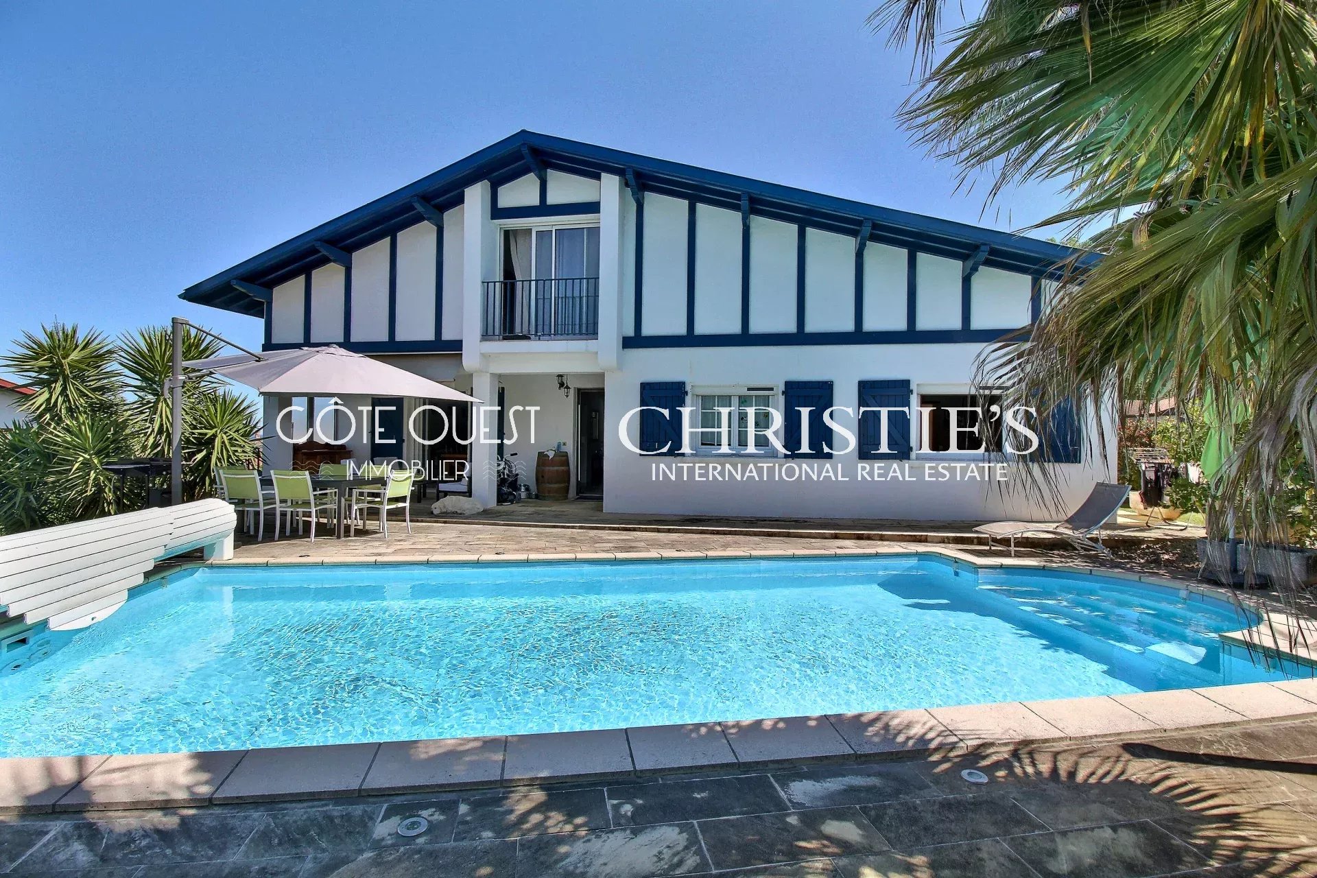For sale Ciboure - A town house with a swimming pool
