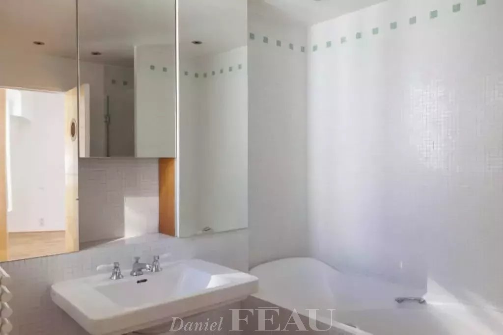 Rental Apartment Paris 16th