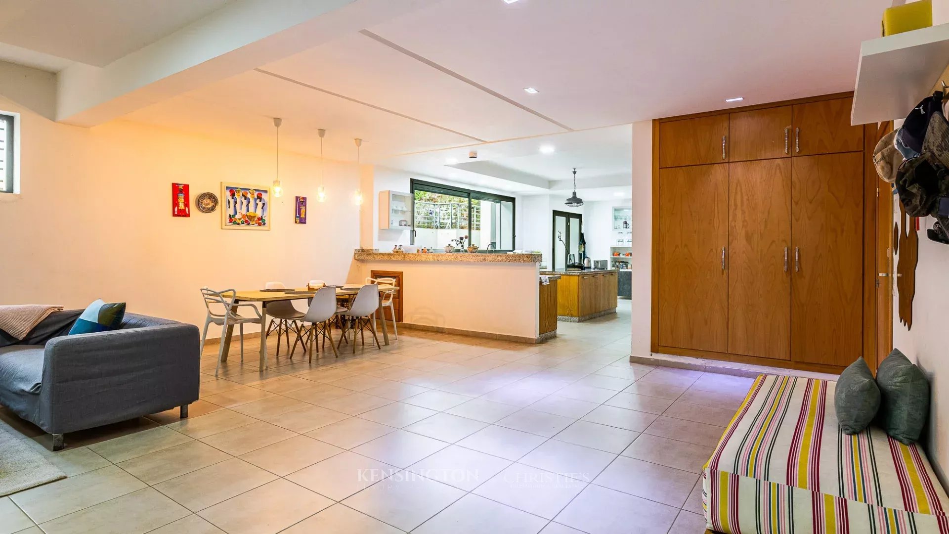 8 Bedroom Villa/Townhouse's Image 23