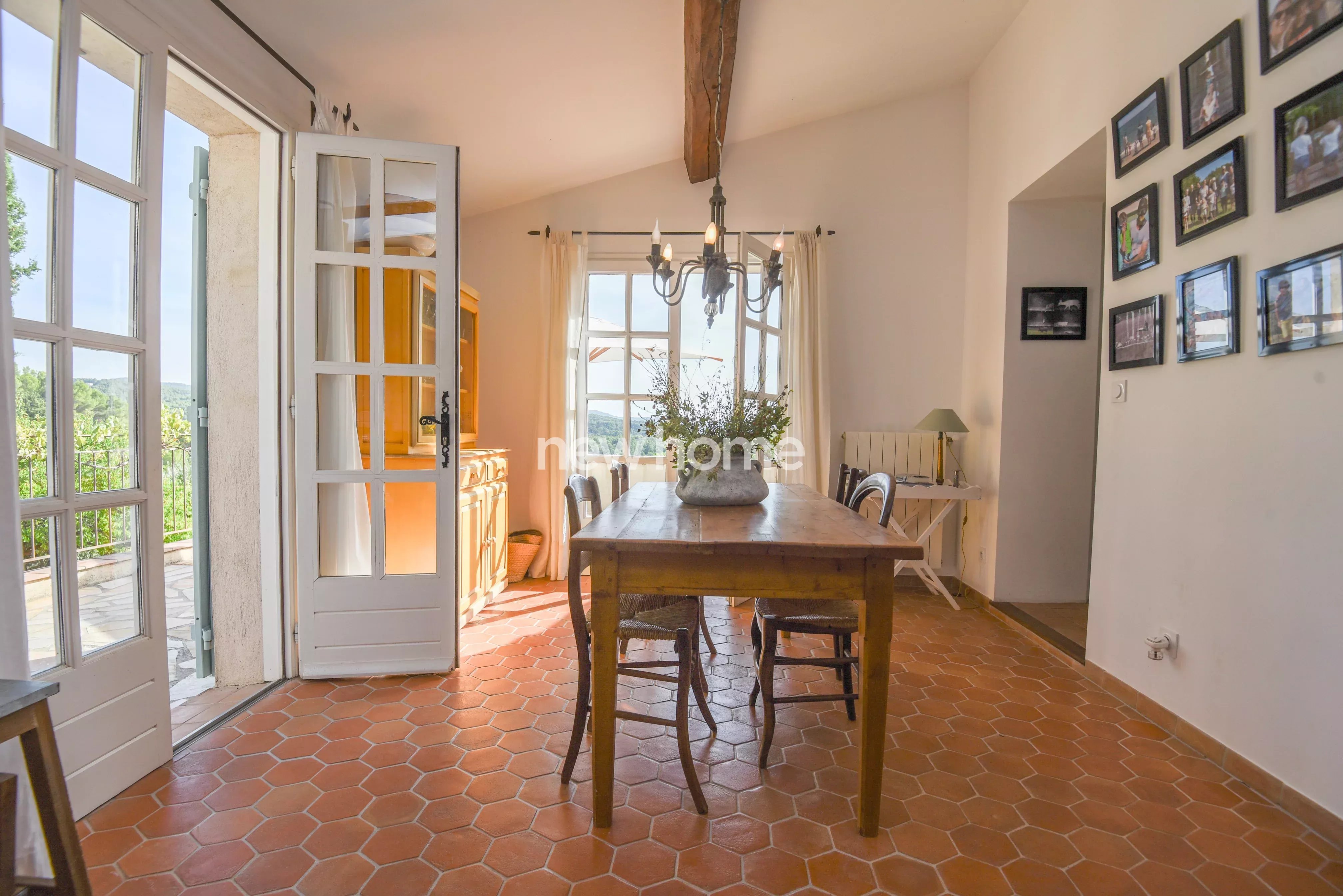 Superbe bastide ancienne en pierre près du charmant village de Flayosc