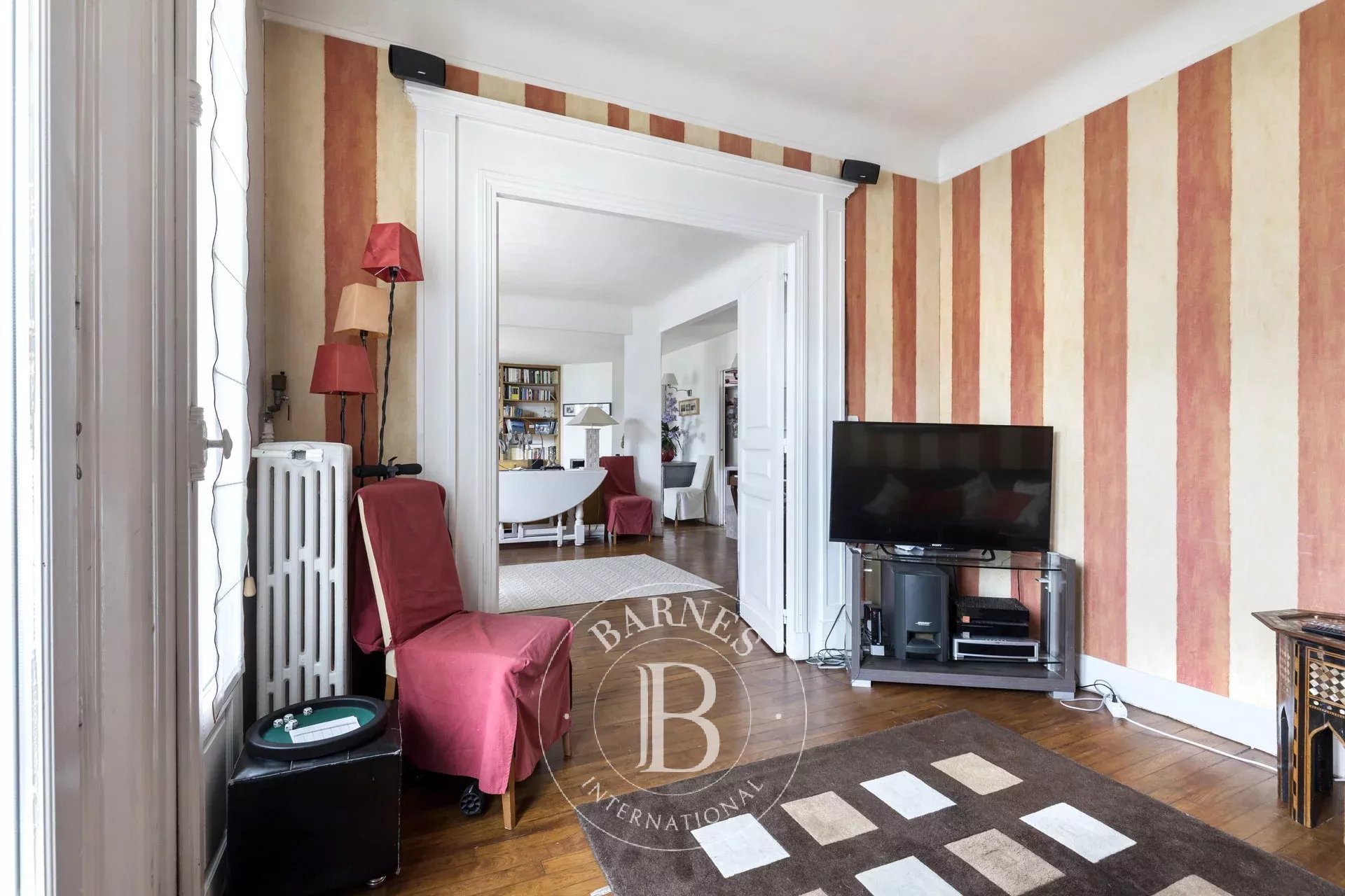 Neuilly - Argenson - Top floor - 4-5 bedroom apartment - Period charm - picture 17