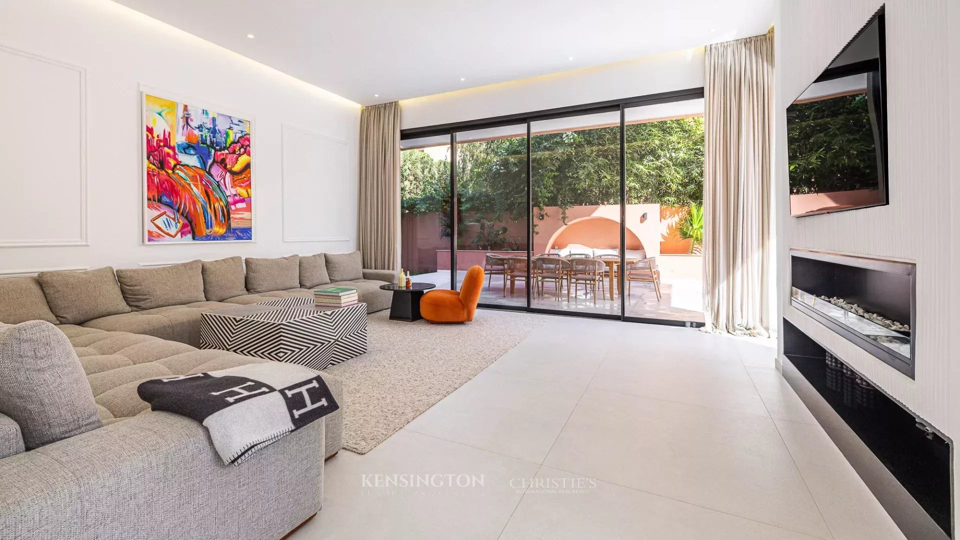 5 Bedroom Villa/Townhouse's Image 9
