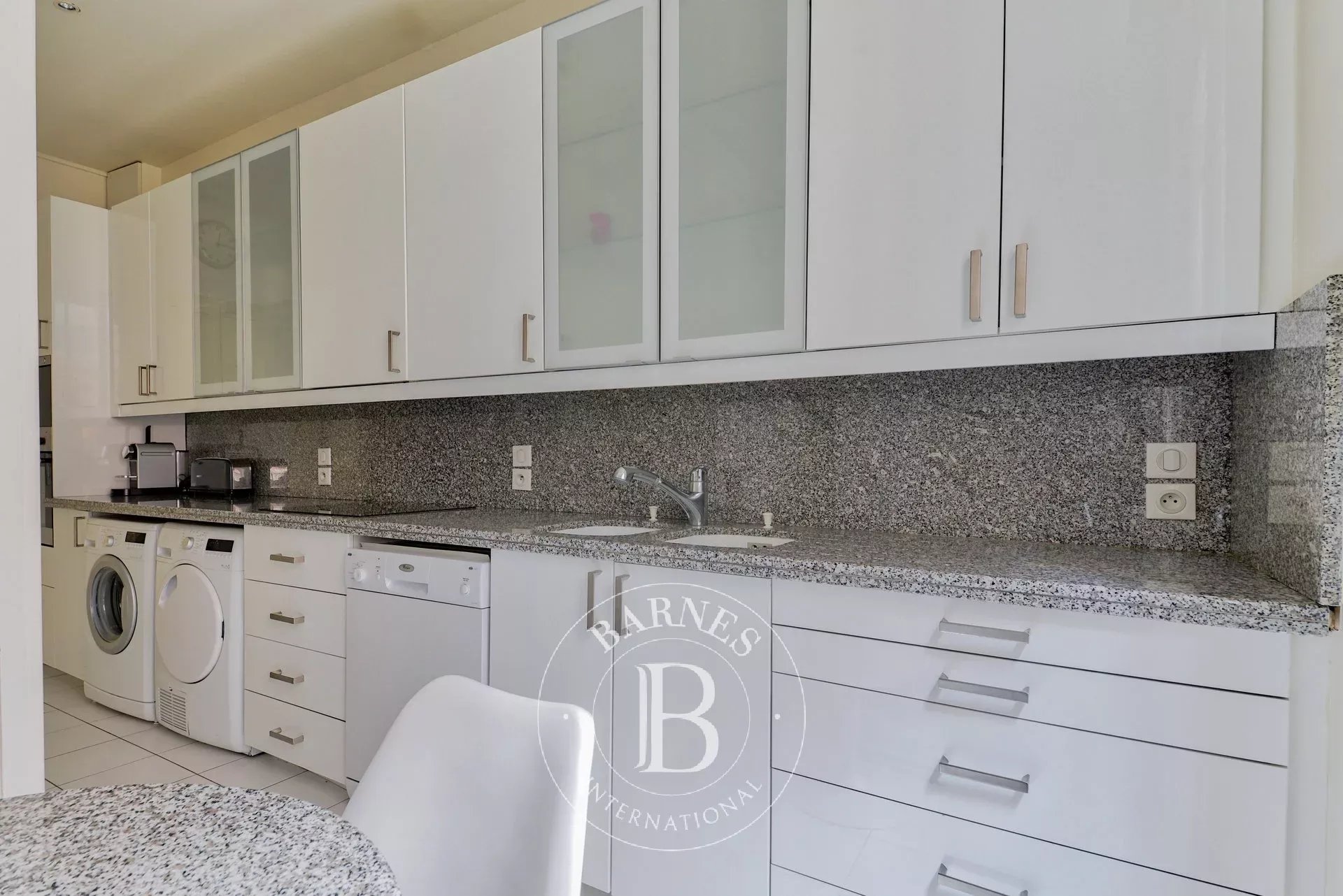 Daire Paris 17ème - picture 17