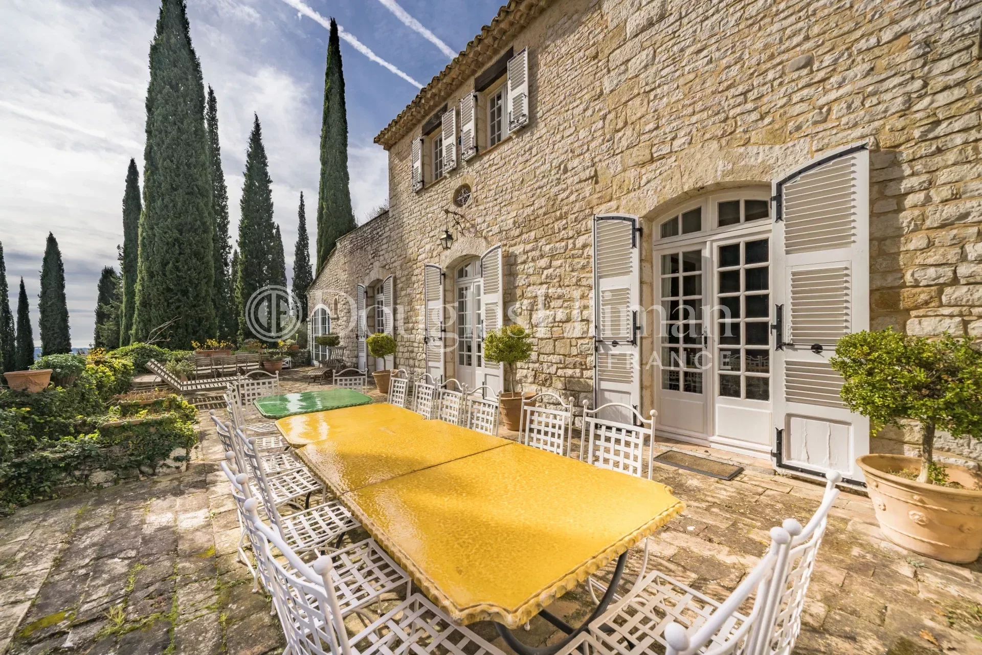 TOURRETTES-SUR-LOUP : a stunning stone property with panoramic views - Picture n°2
