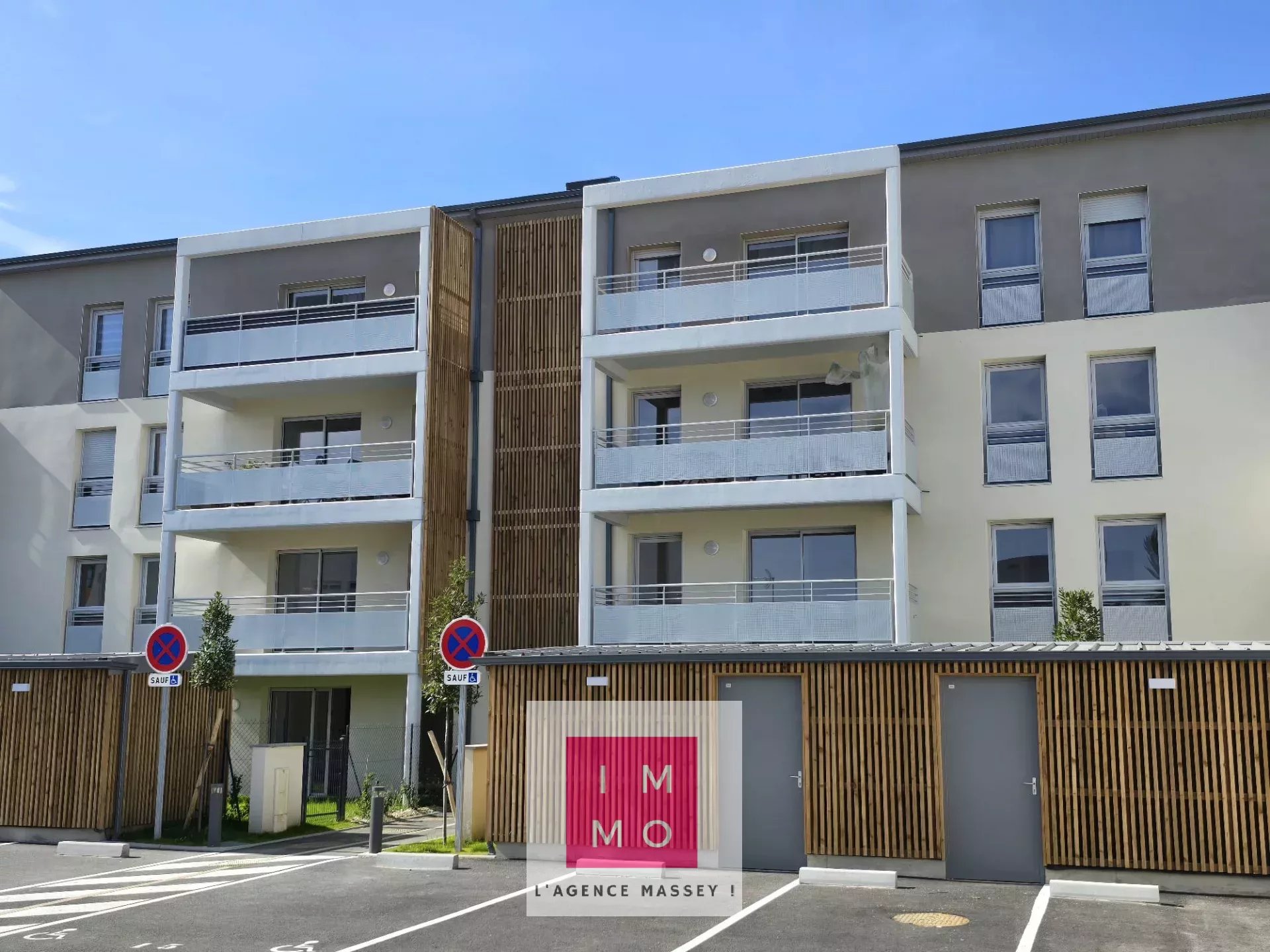 Agence immobilière de 