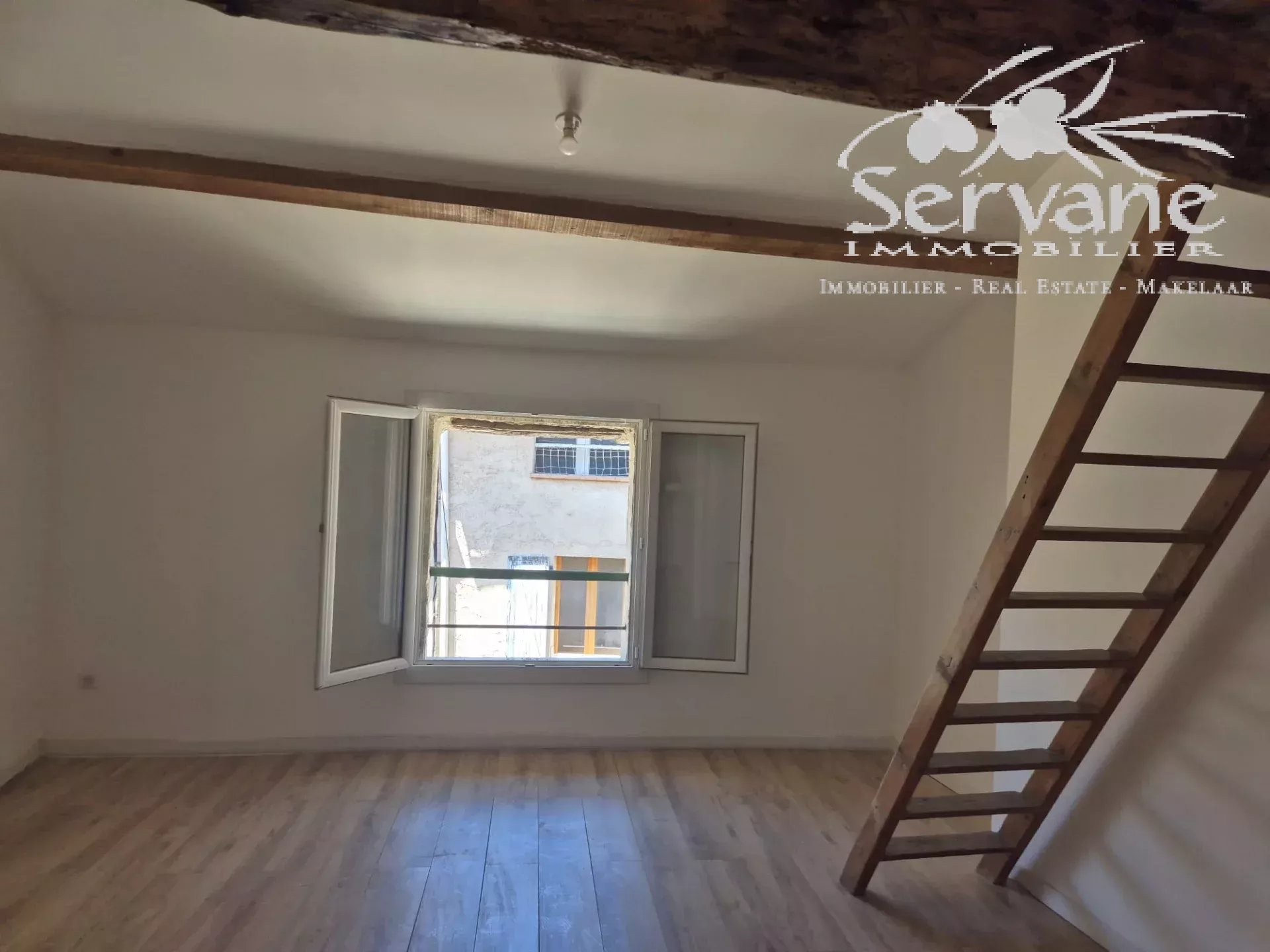 Cotignac Apartment T4 Renove