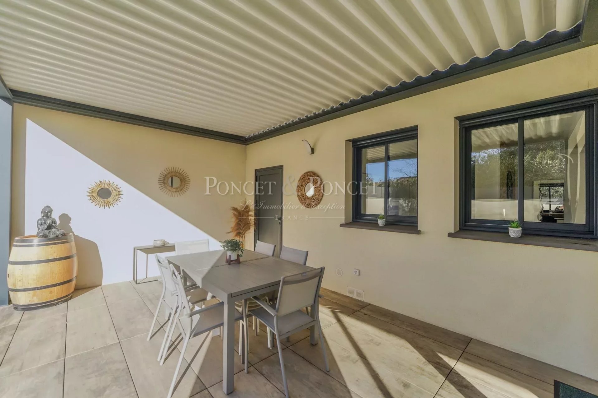 4 Bedroom Villa/Townhouse's Image 6