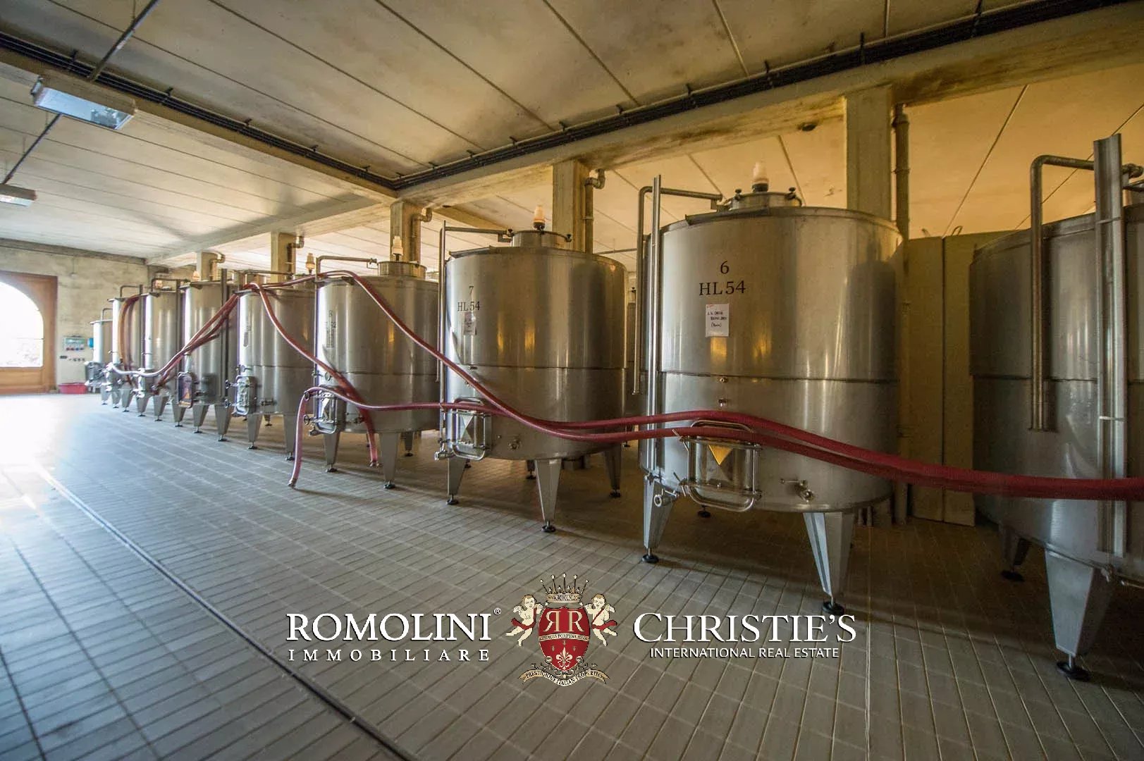 15 Bedroom Vineyard's Image 76