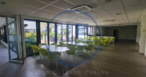 Magazzino---Capannone-in-vendita---Egna-13