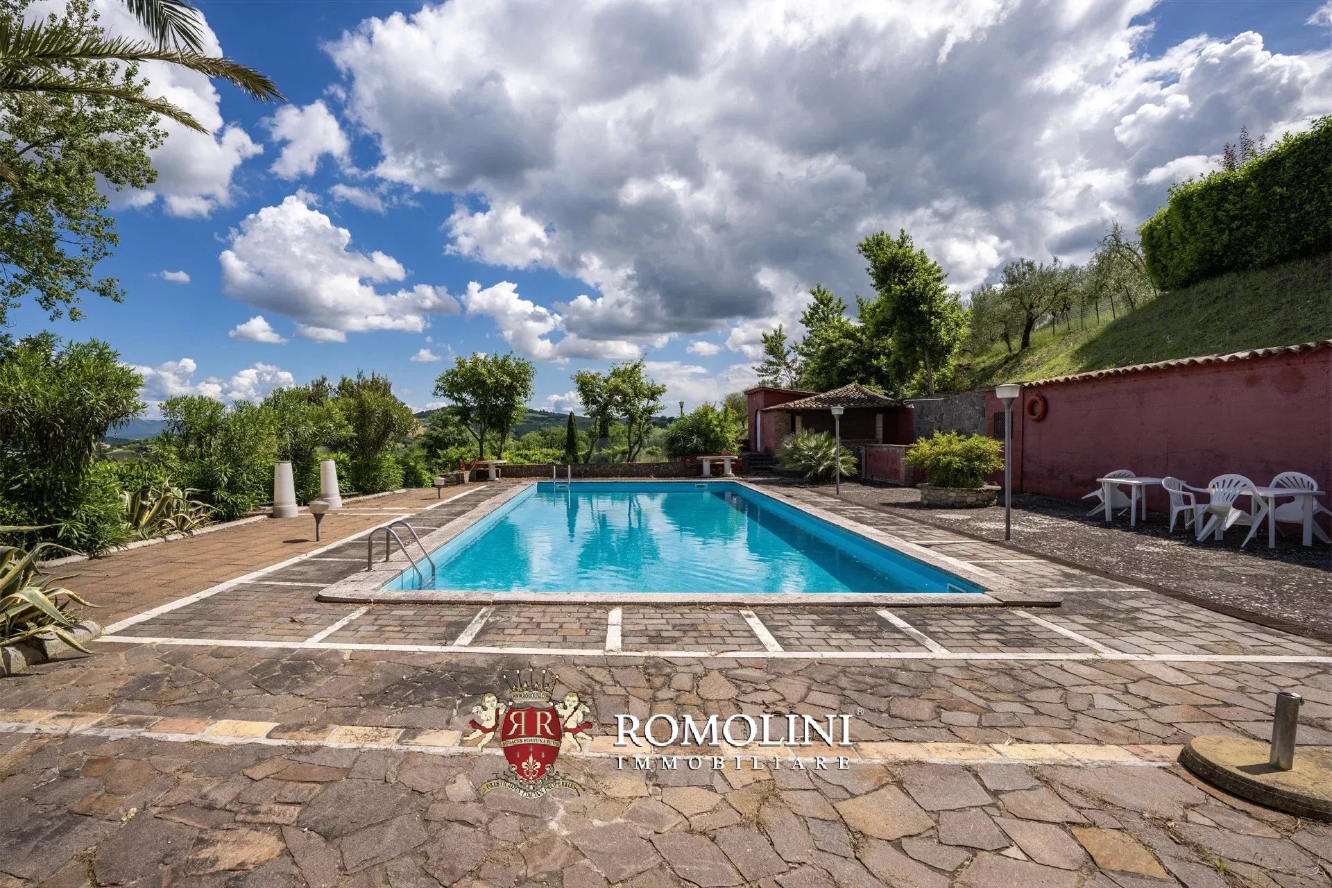 8 Bedroom Villa/Townhouse's Image 26