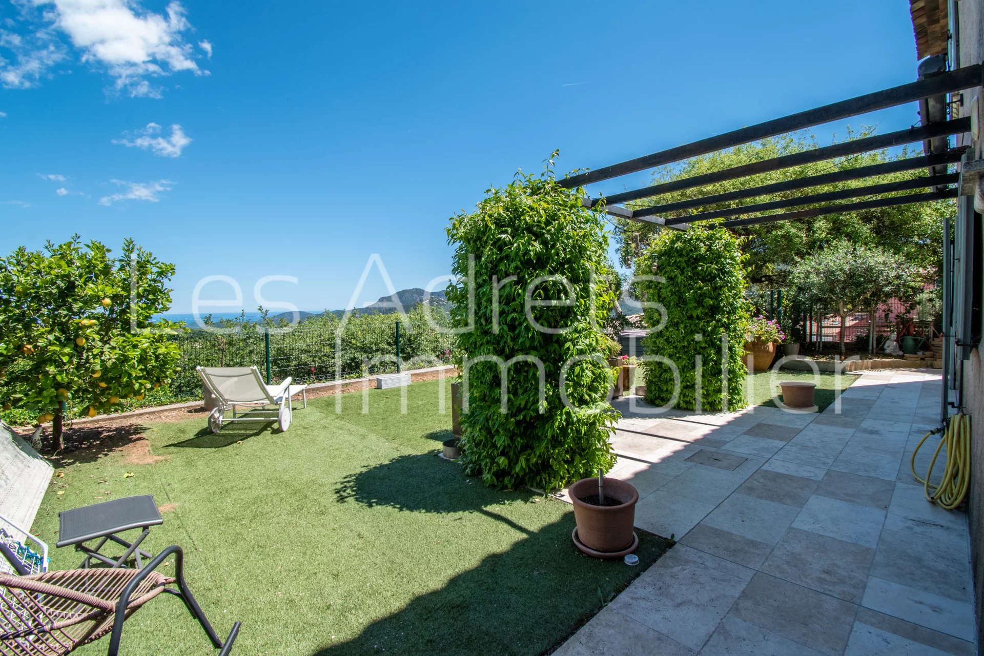 Agence immobilière de 