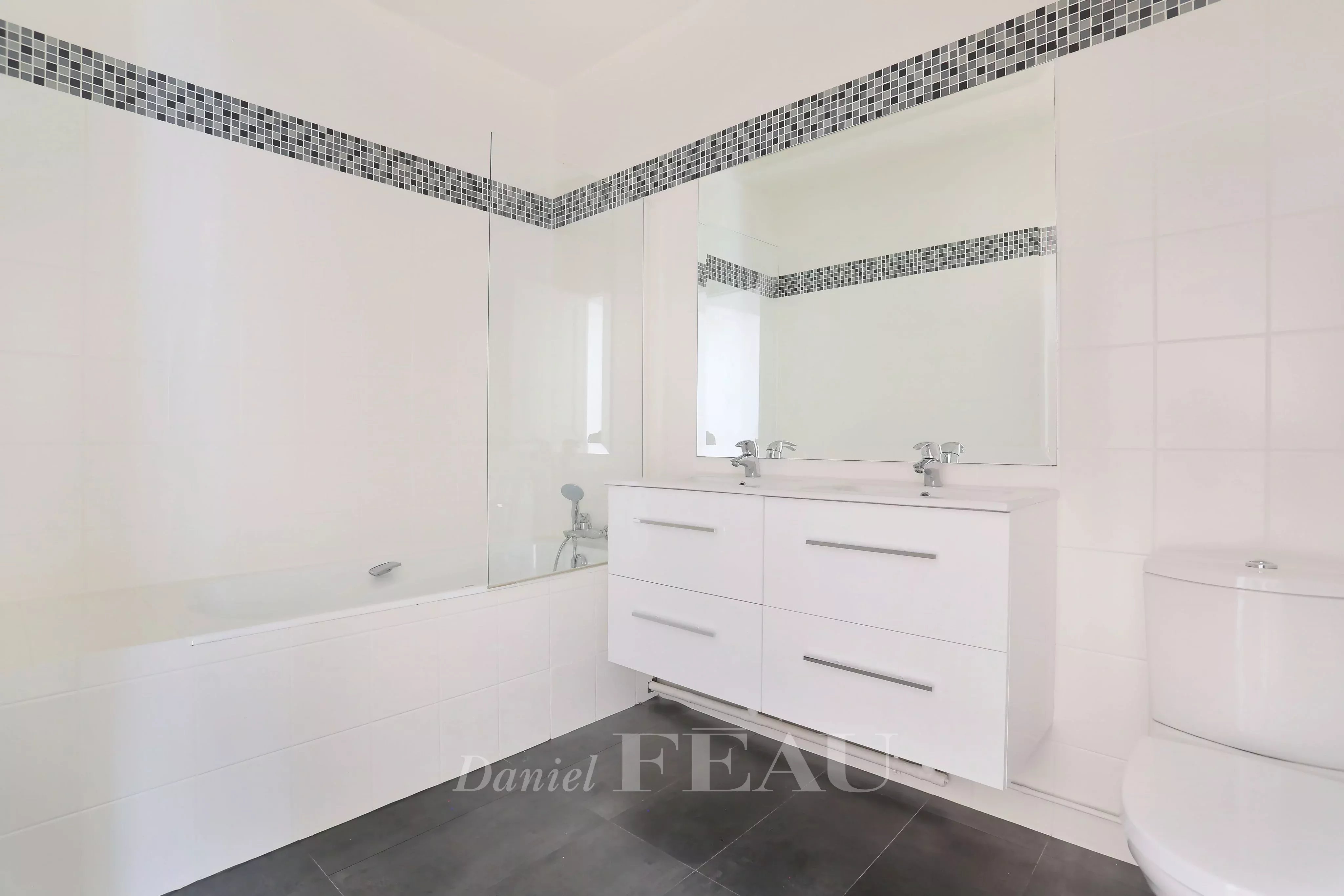 Rental Apartment Paris 8th
