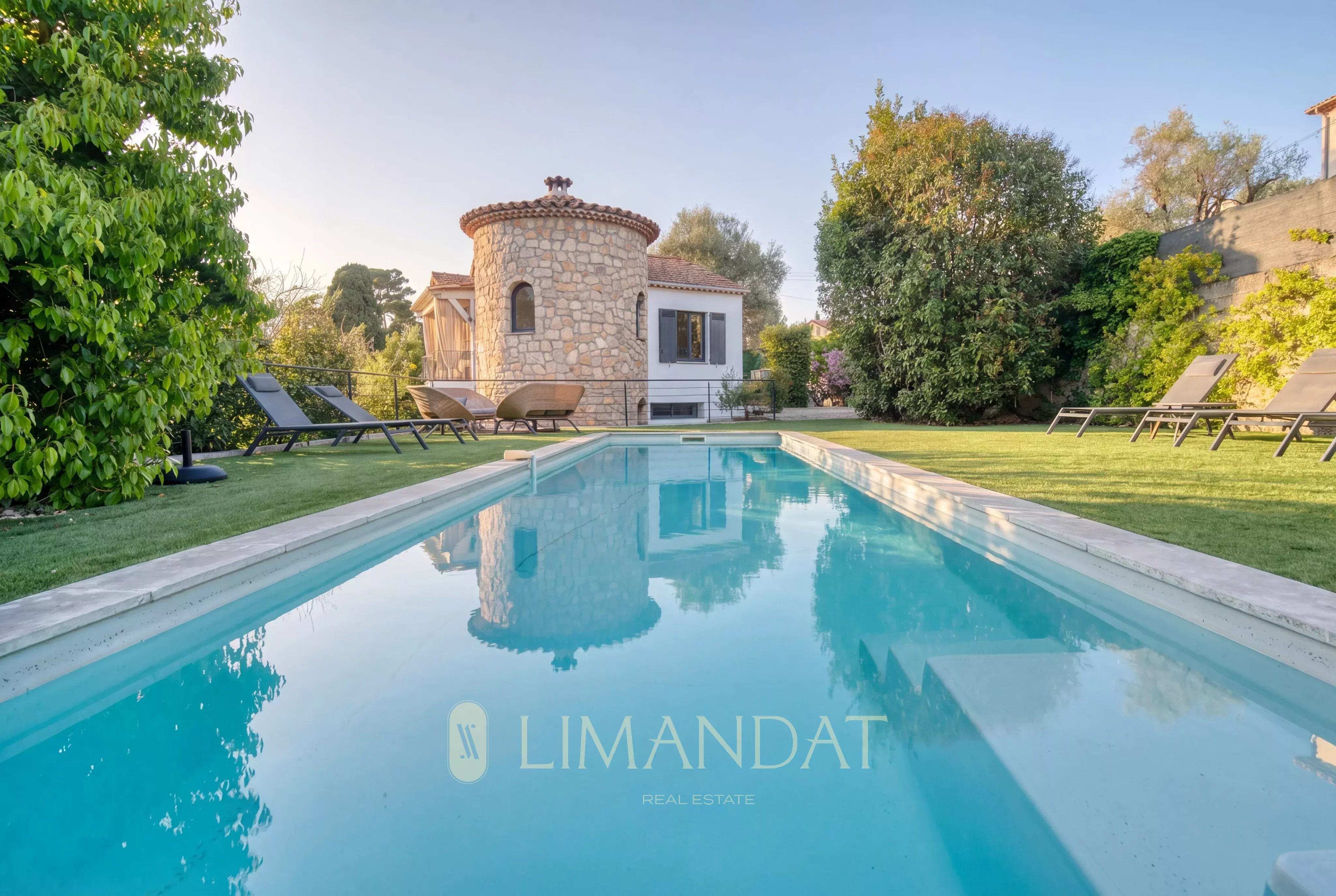 CANNES OXFORD - CHARMING VILLA + LAND CONSTRUCTIBLE