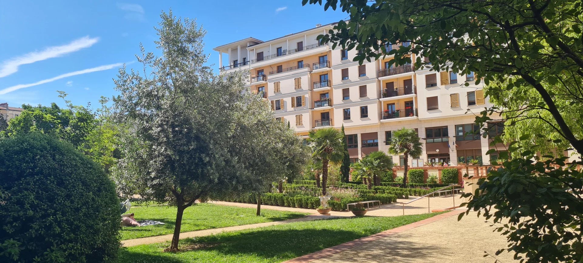 Agence immobilière de 