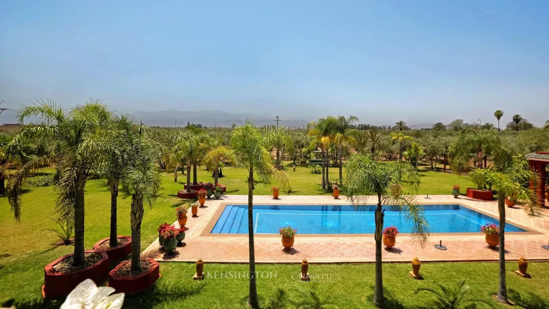 4 Bedroom Villa/Townhouse's Image 6